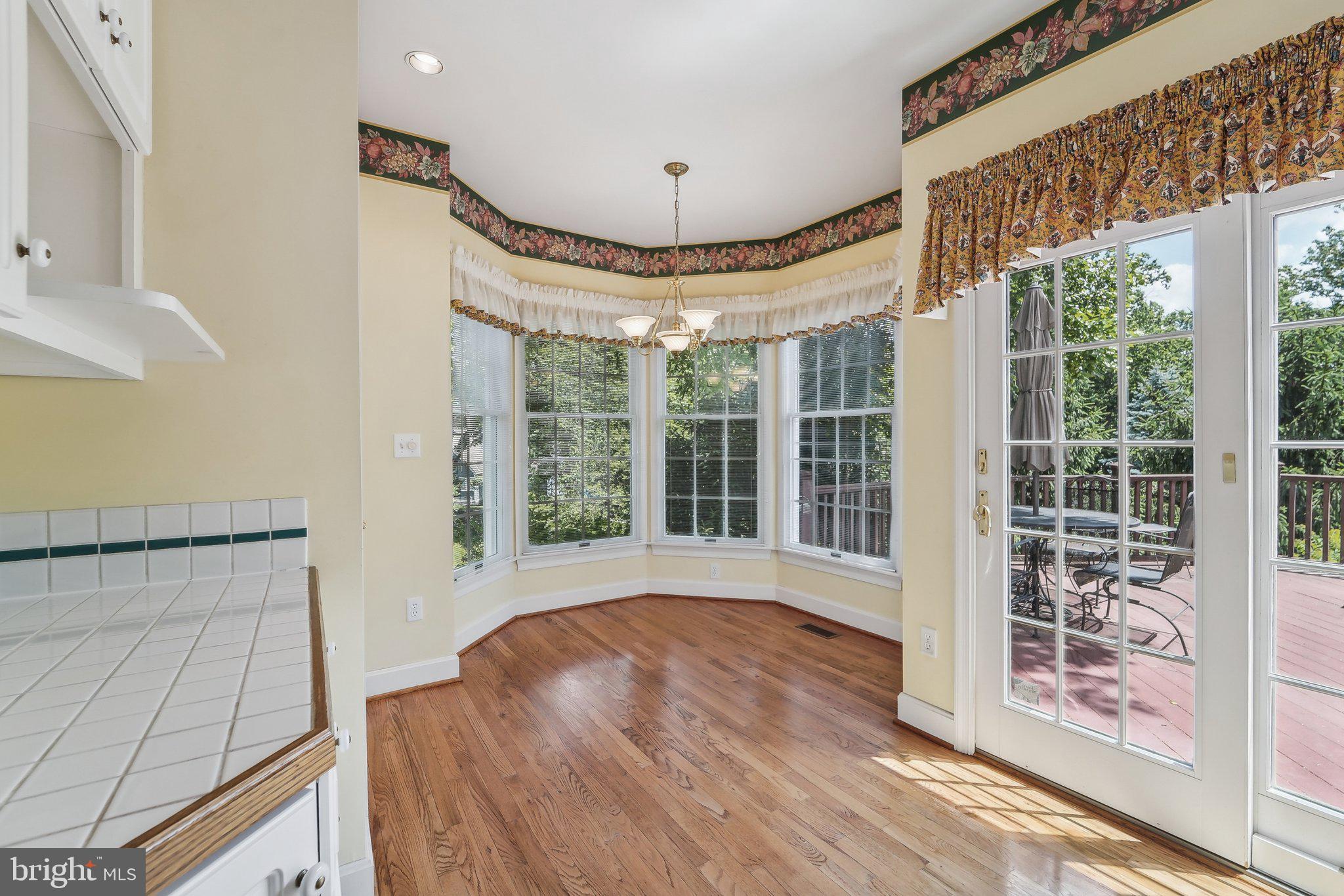 THE HILLSIDE AT SEMINARY - Residential