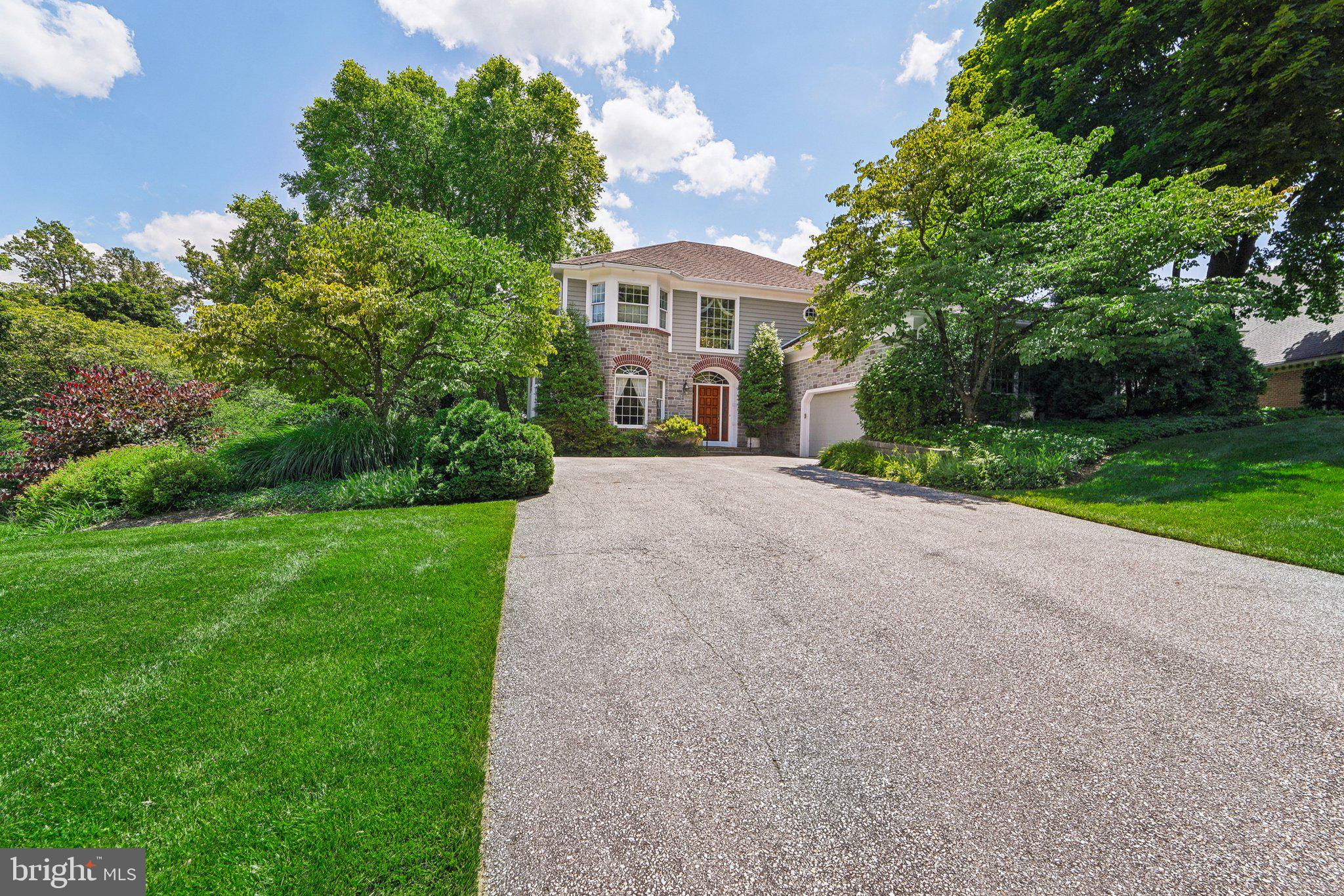 THE HILLSIDE AT SEMINARY - Residential
