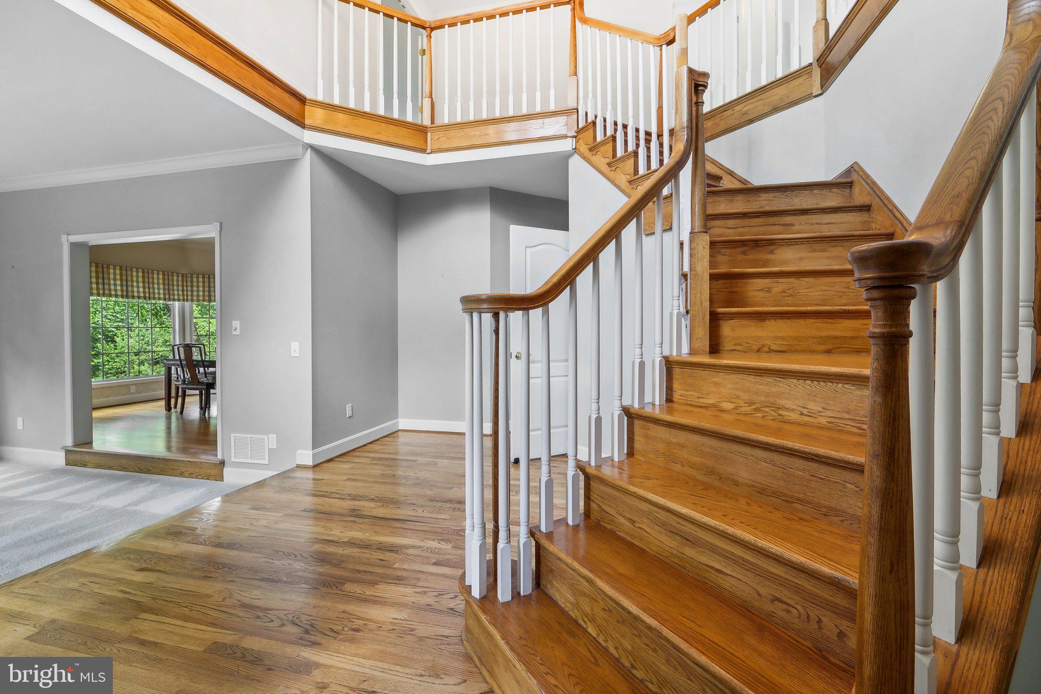 THE HILLSIDE AT SEMINARY - Residential