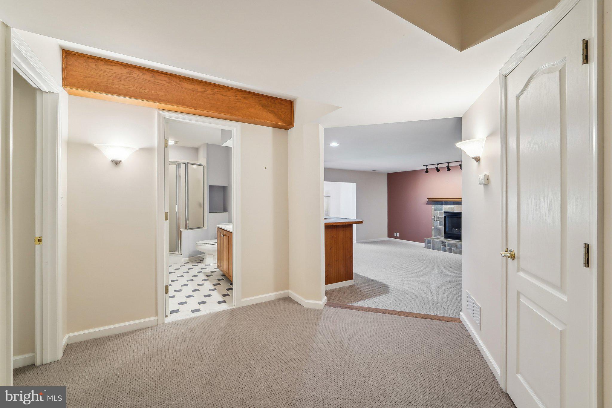 THE HILLSIDE AT SEMINARY - Residential