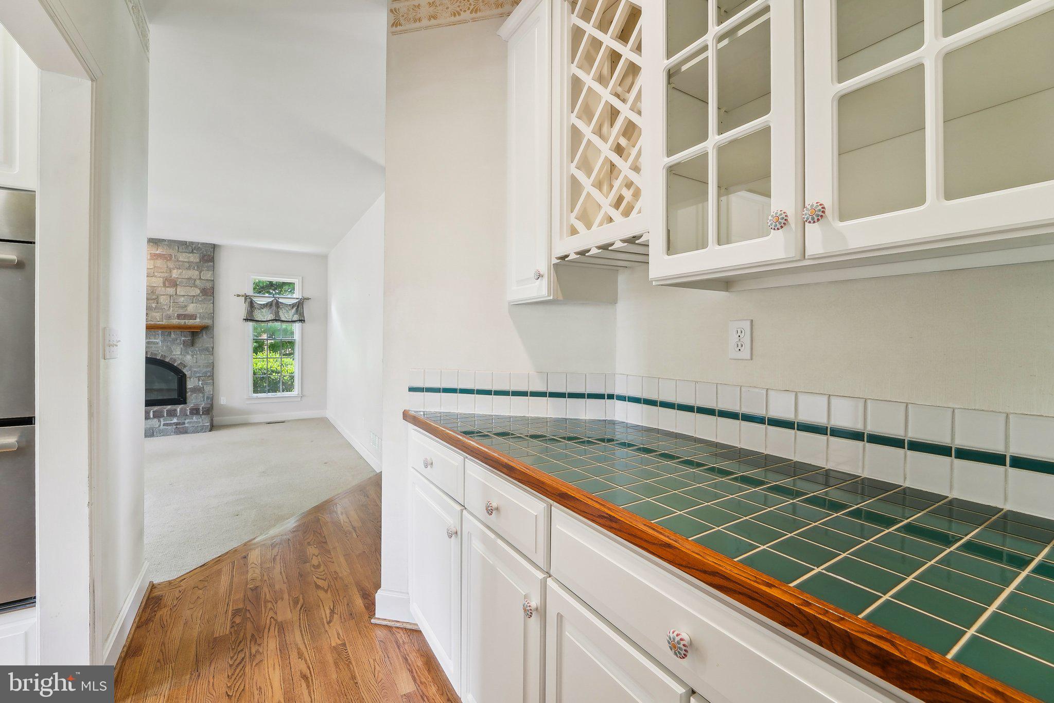 THE HILLSIDE AT SEMINARY - Residential