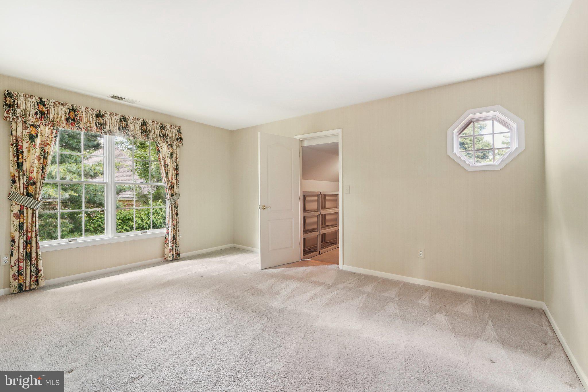 THE HILLSIDE AT SEMINARY - Residential