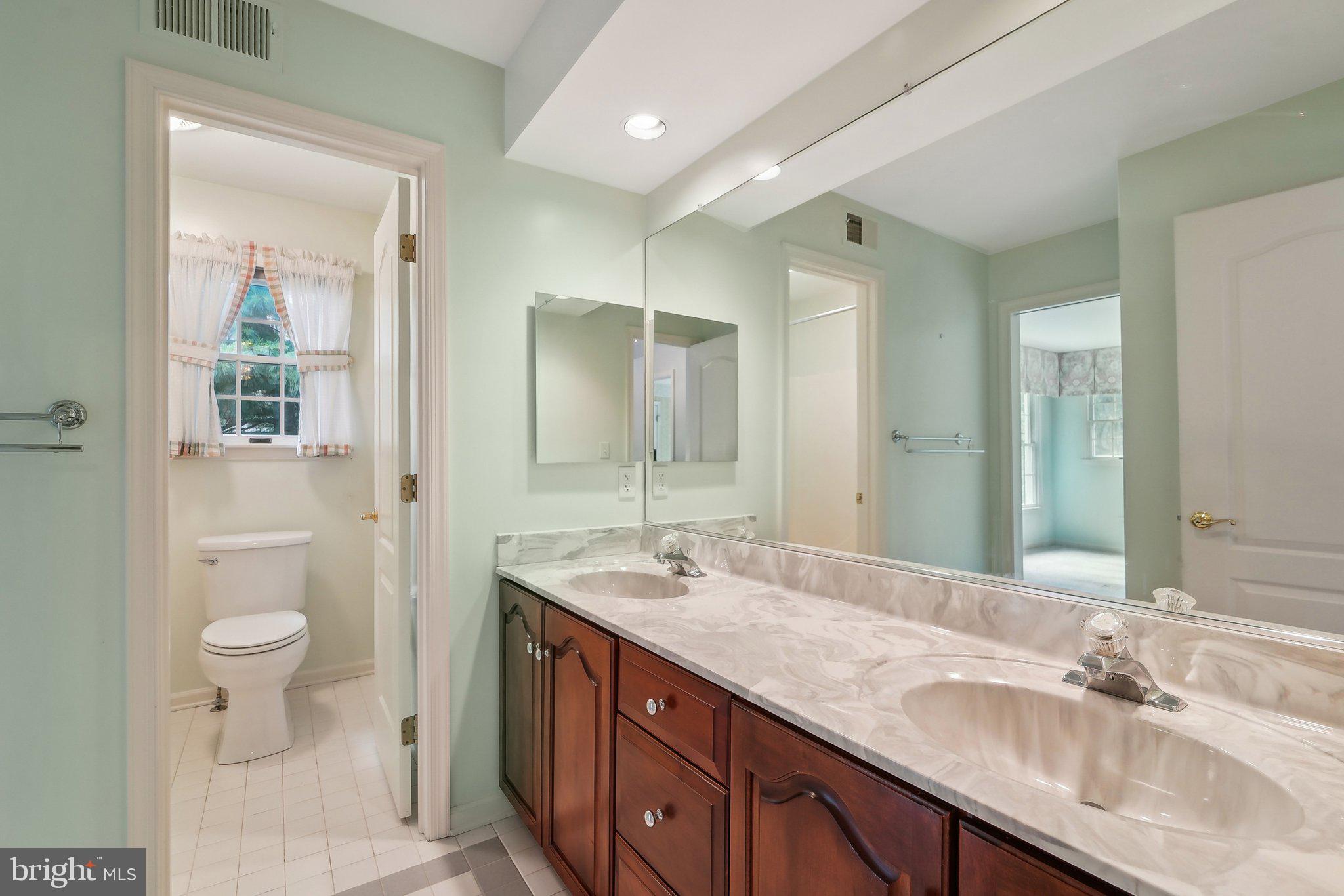 THE HILLSIDE AT SEMINARY - Residential