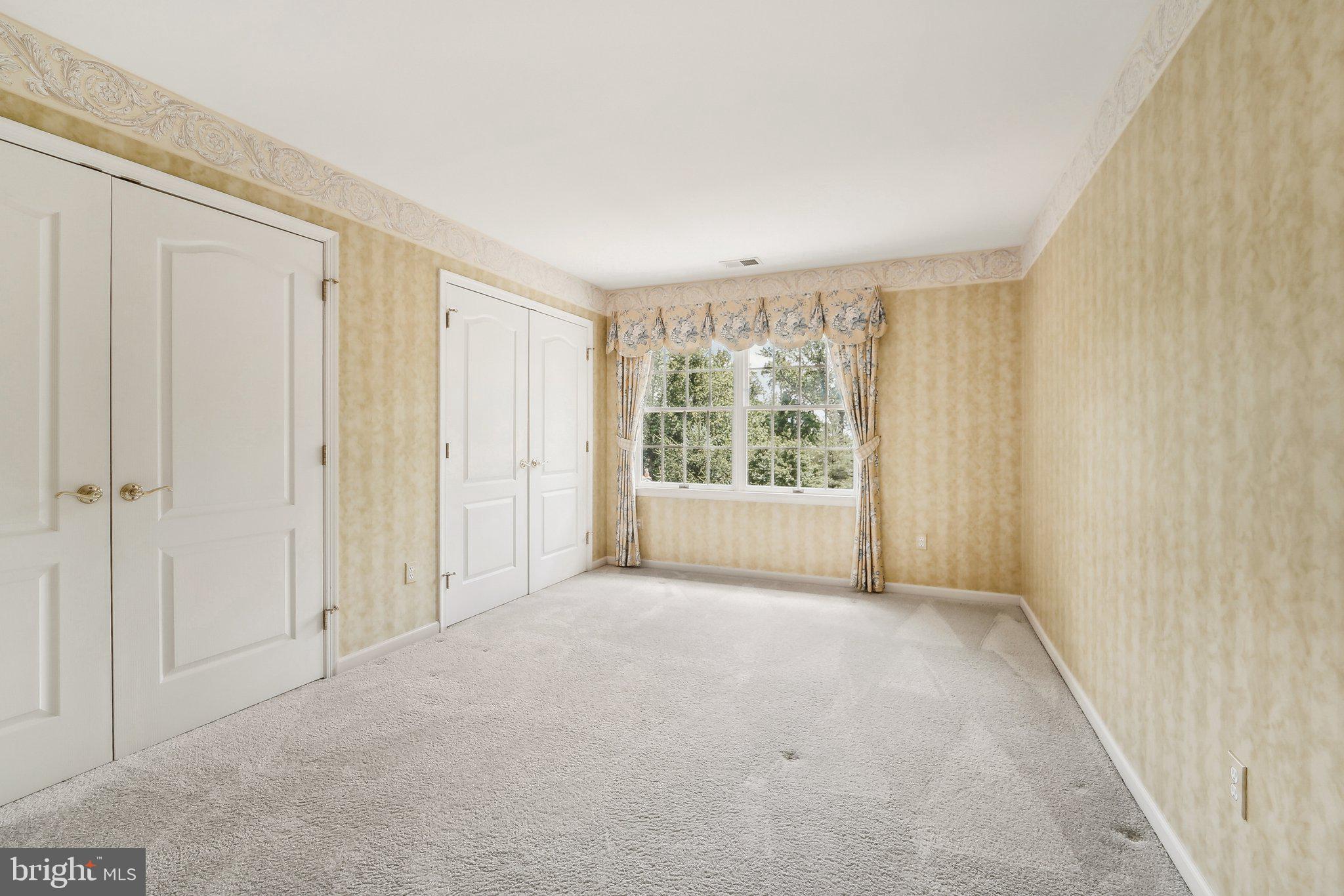 THE HILLSIDE AT SEMINARY - Residential