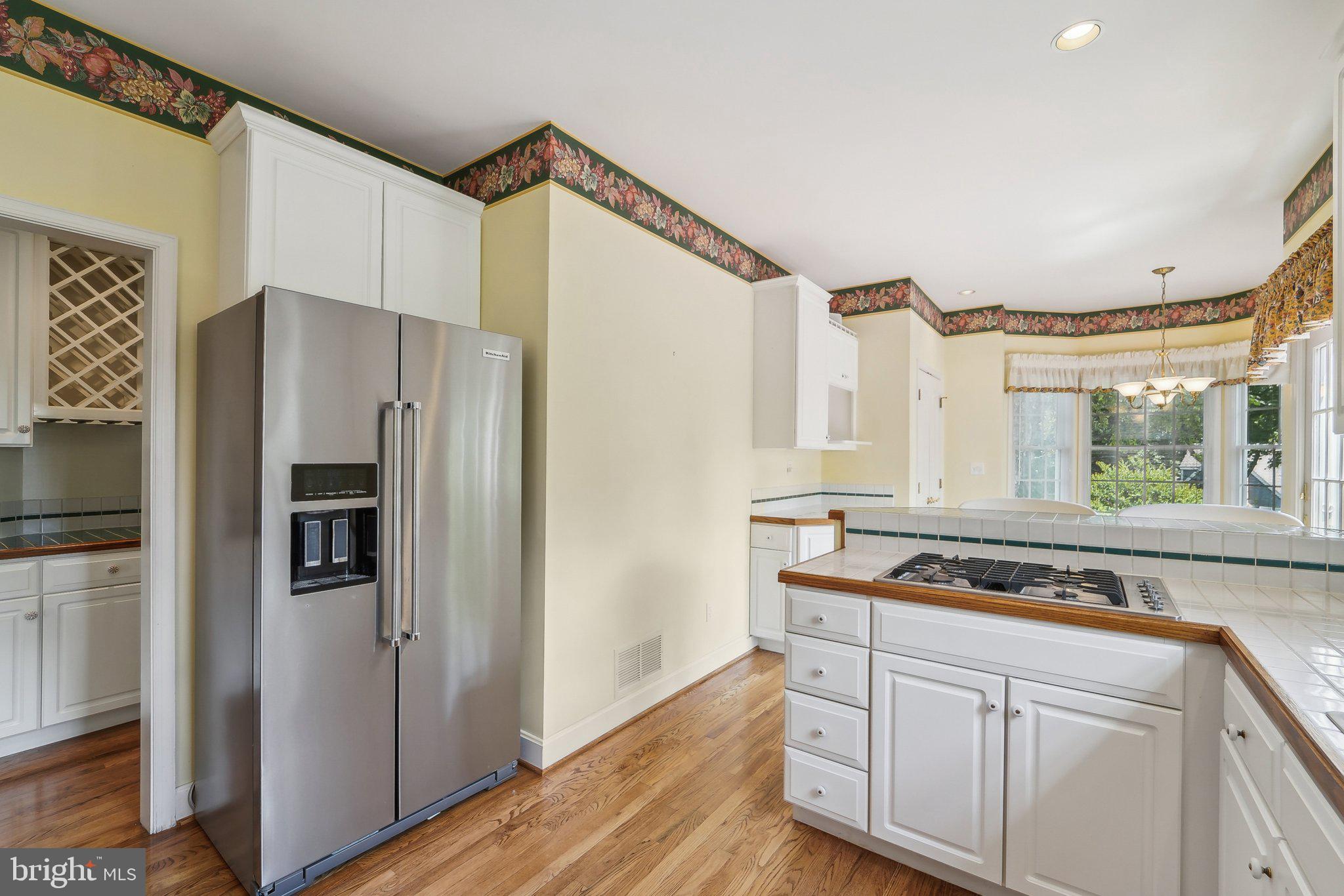 THE HILLSIDE AT SEMINARY - Residential