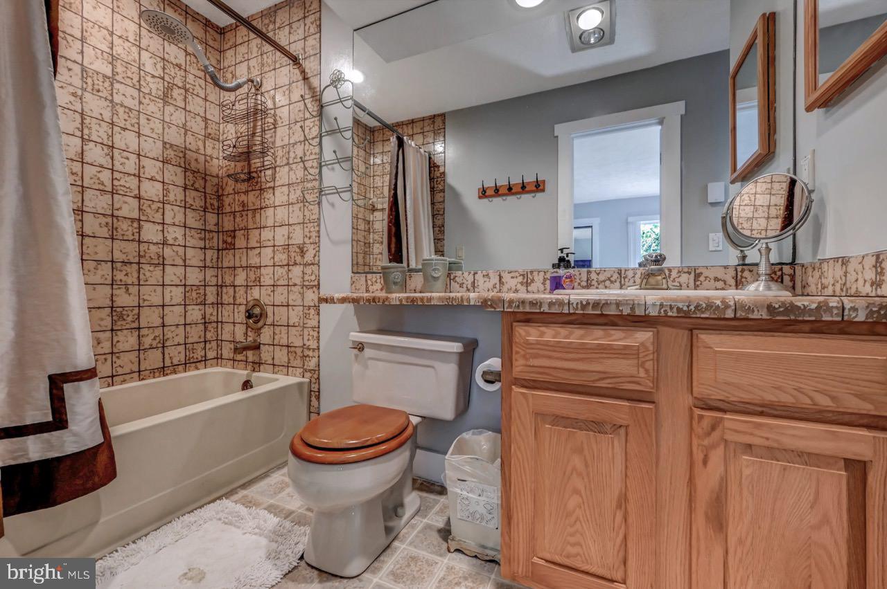 SNOW RIDGE VILLAGE - Residential