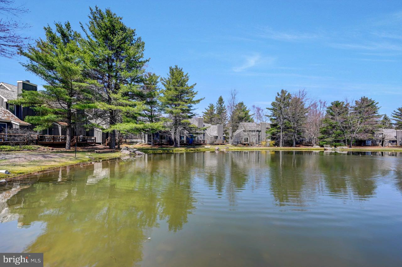 SNOW RIDGE VILLAGE - Residential