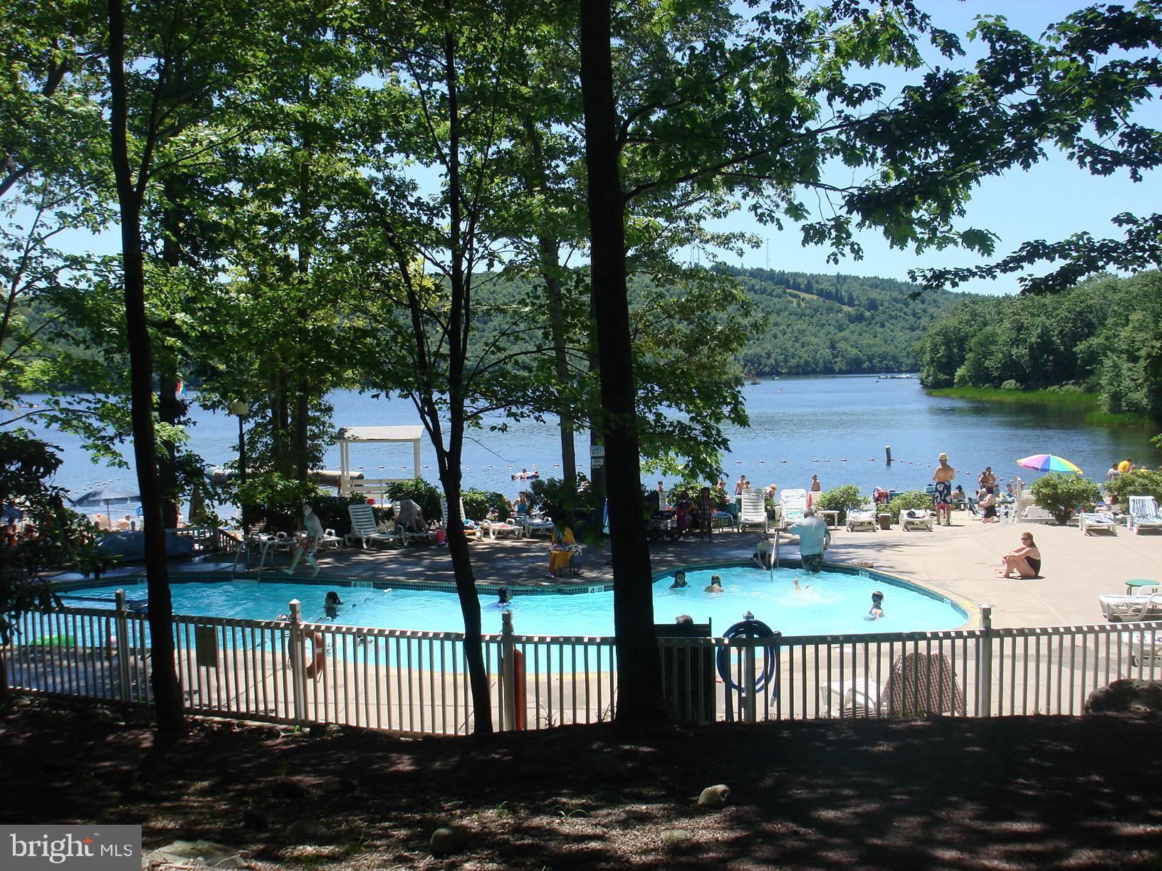 SNOW RIDGE VILLAGE - Residential