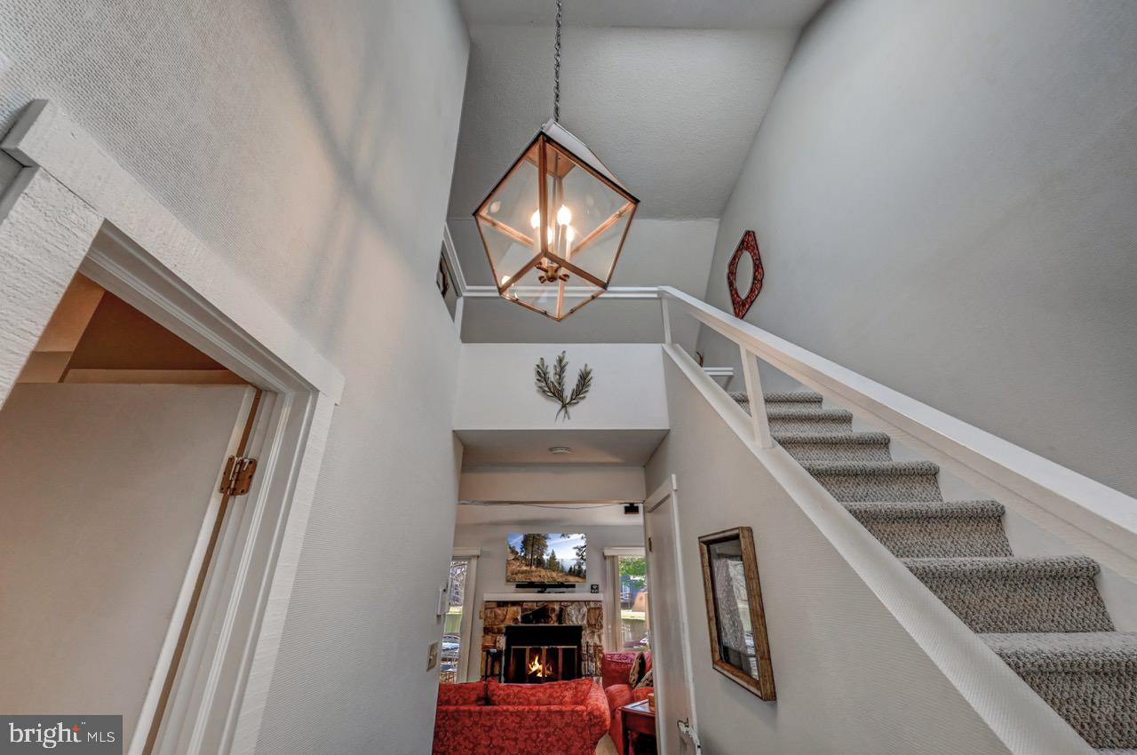 SNOW RIDGE VILLAGE - Residential