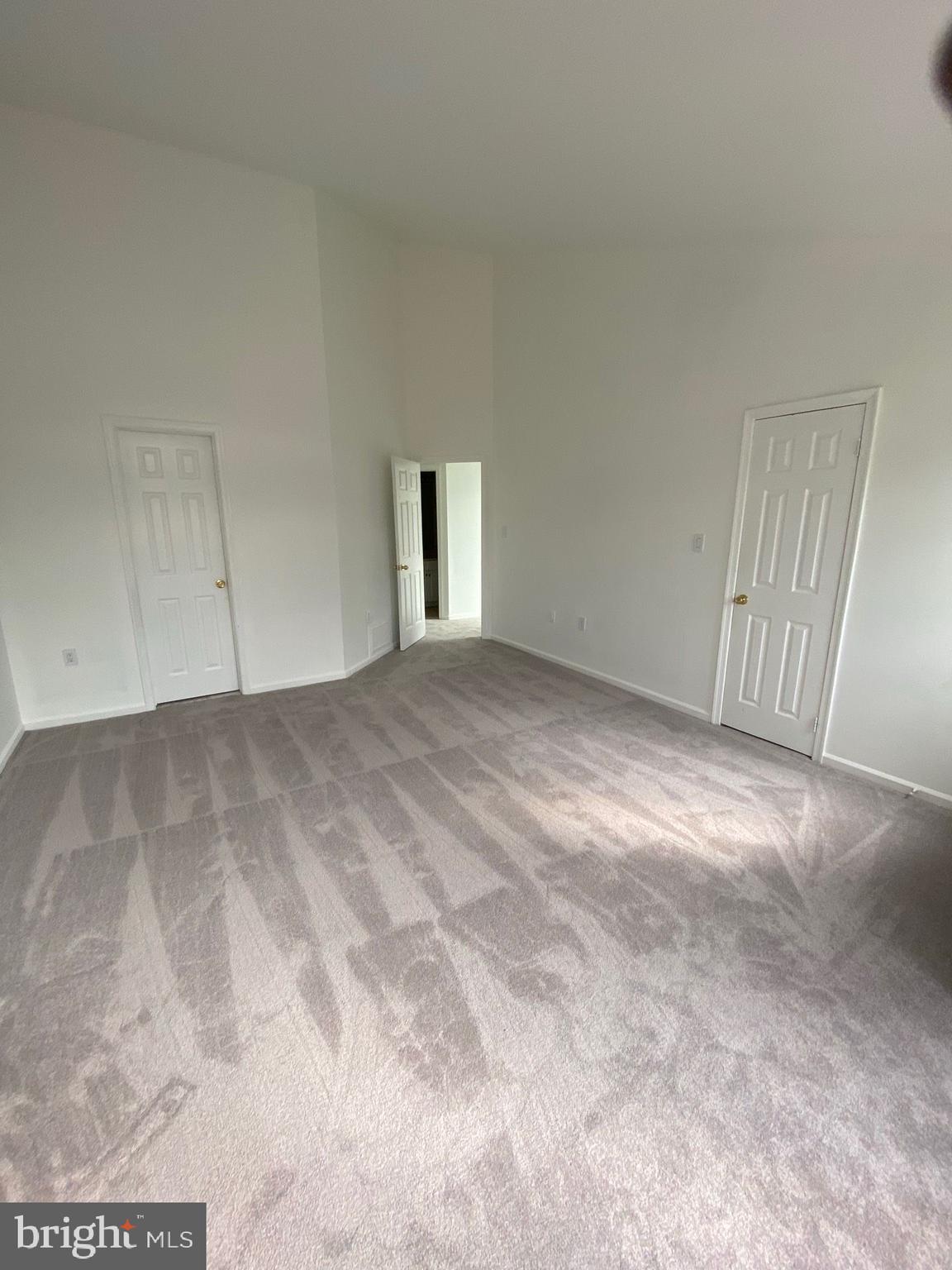 PARADISE - Residential Lease