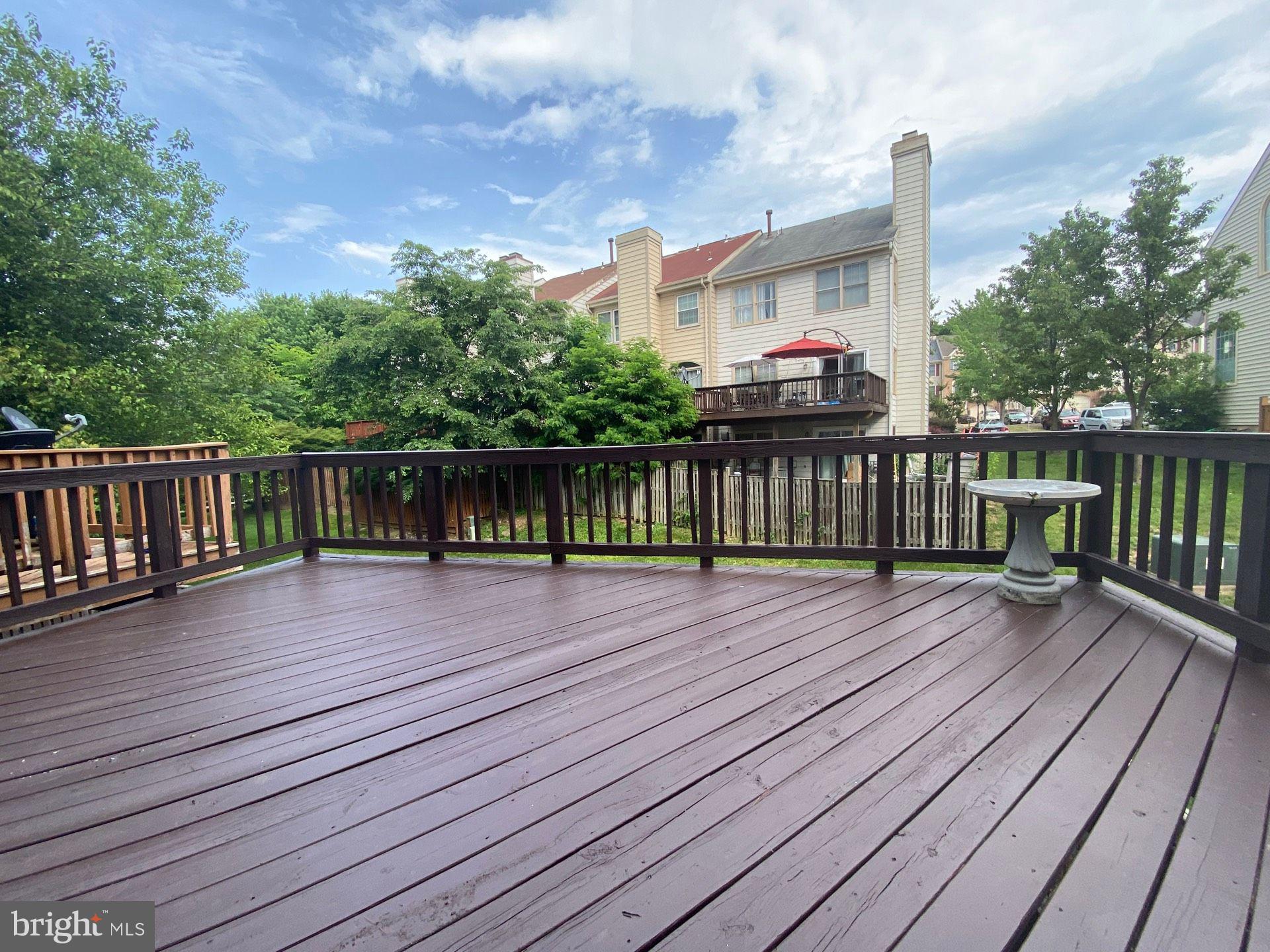 PARADISE - Residential Lease