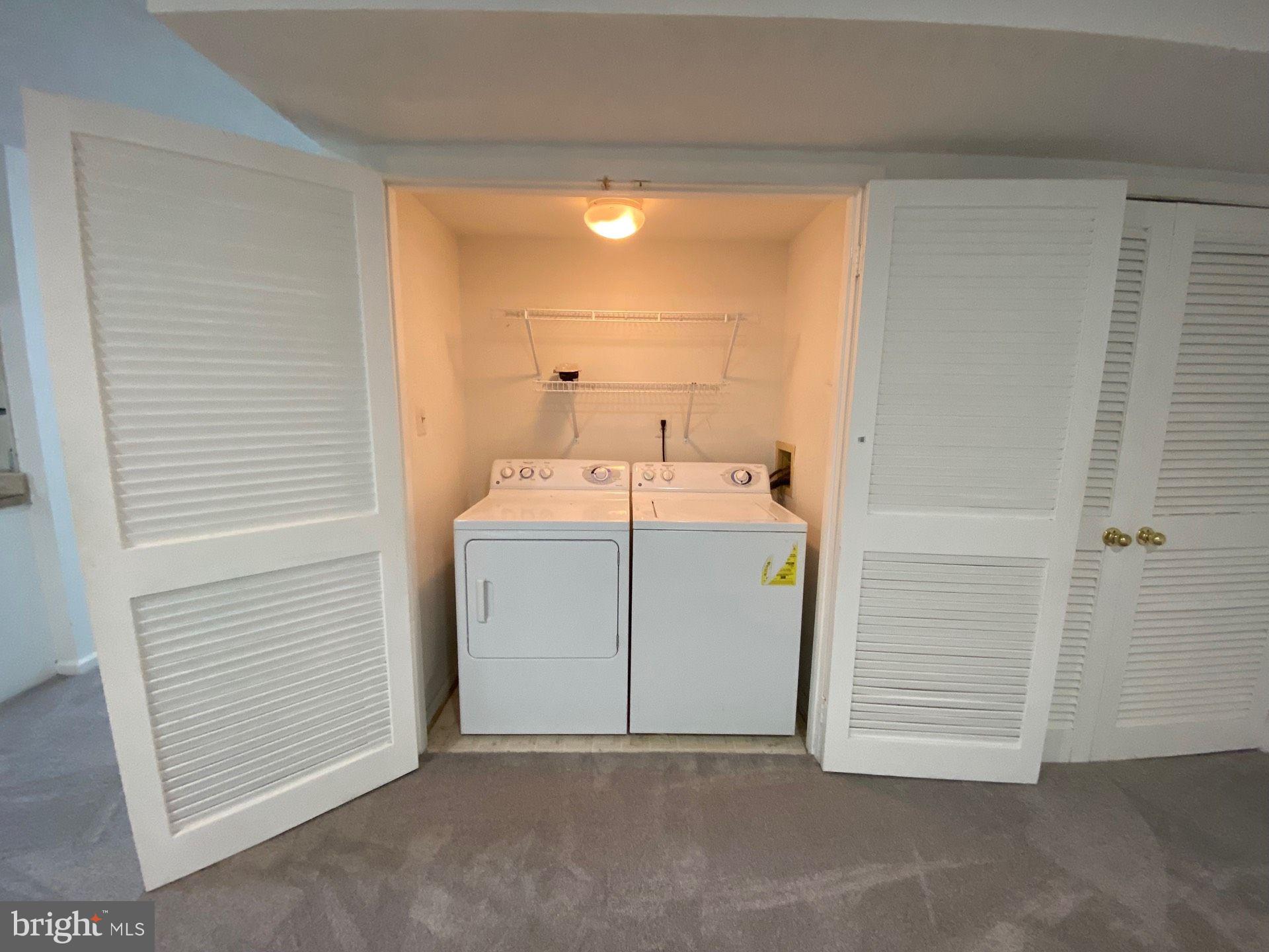 PARADISE - Residential Lease