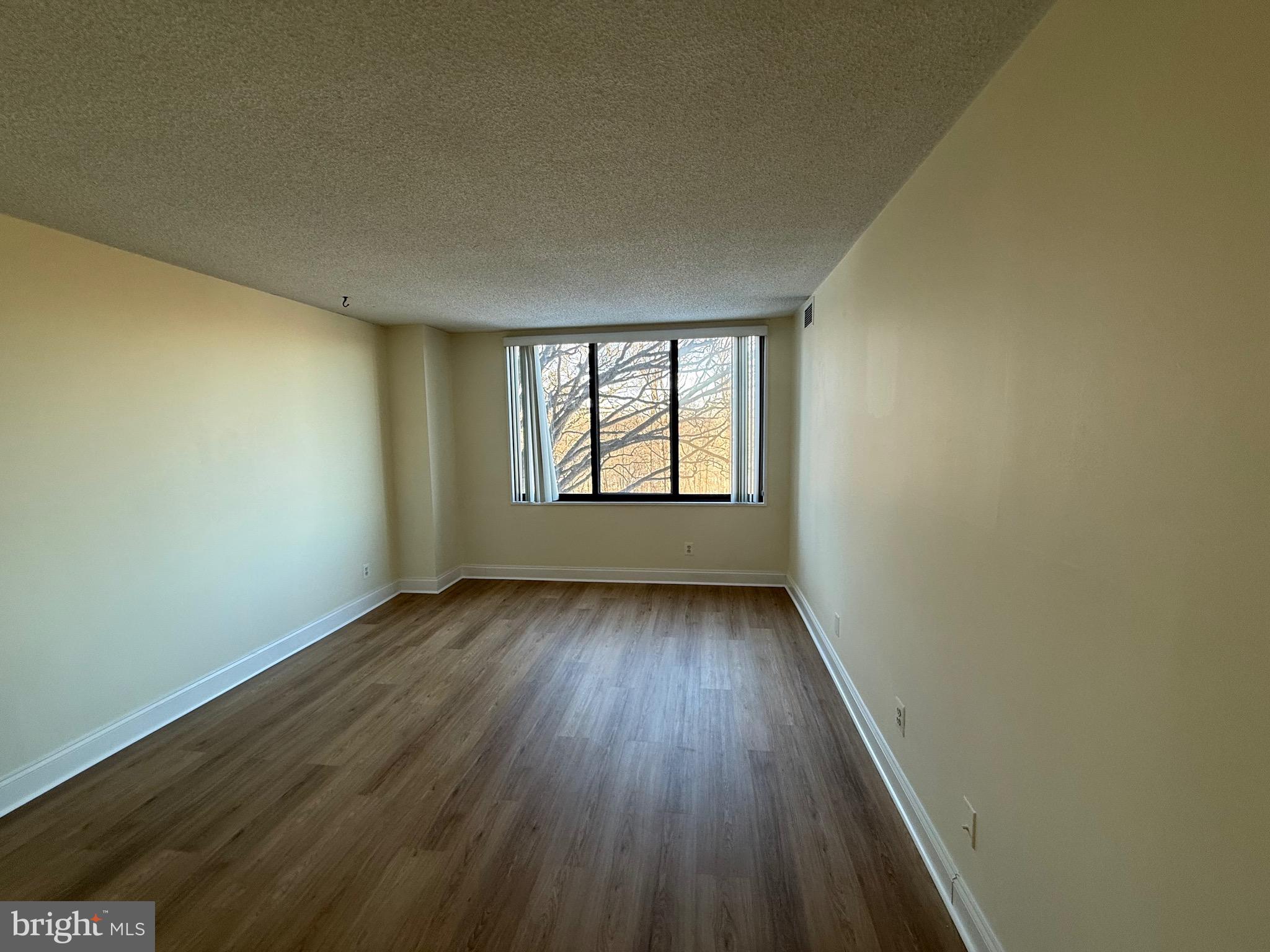 5225 POOKS HILL ROAD 724N