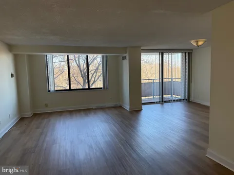 MLS: MDMC2216406