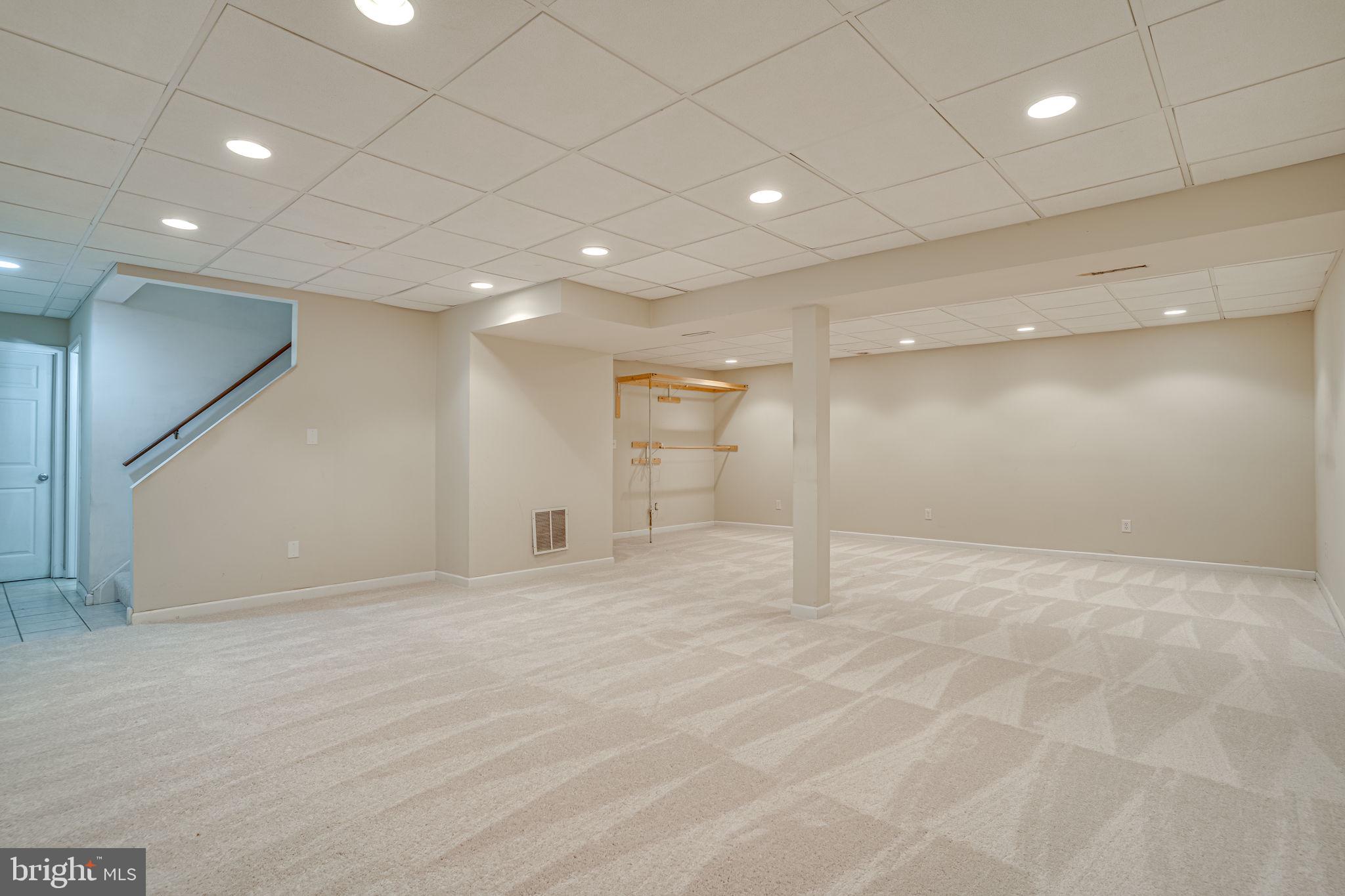 CHESTNUT RIDGE - Residential