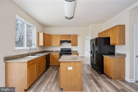 Tiny photo for 8 Newport Court, STAFFORD, VA 22554 (MLS # VAST2044980)