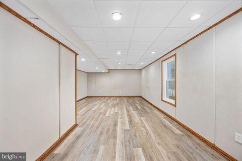 Tiny photo for 8 Newport Court, STAFFORD, VA 22554 (MLS # VAST2044980)