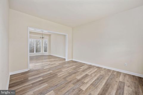 Tiny photo for 8 Newport Court, STAFFORD, VA 22554 (MLS # VAST2044980)