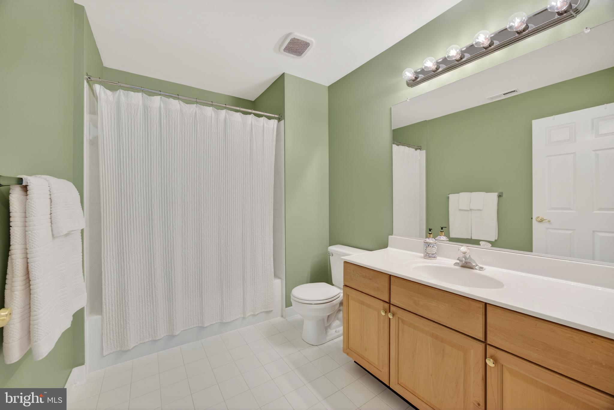 WOODSYDE ESTATES - Residential