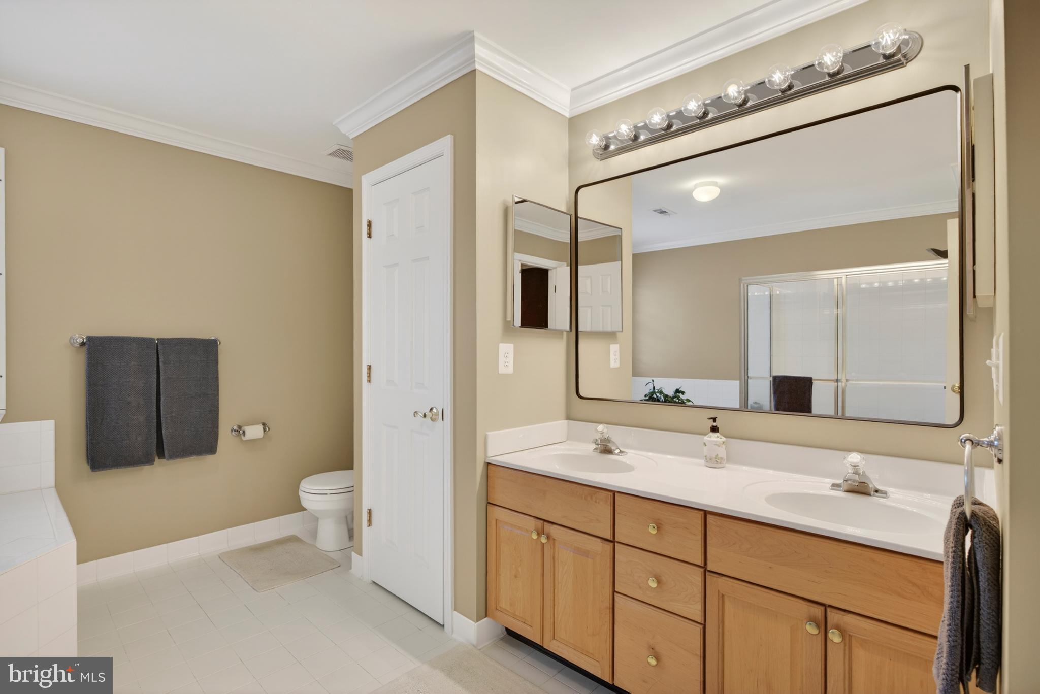 WOODSYDE ESTATES - Residential
