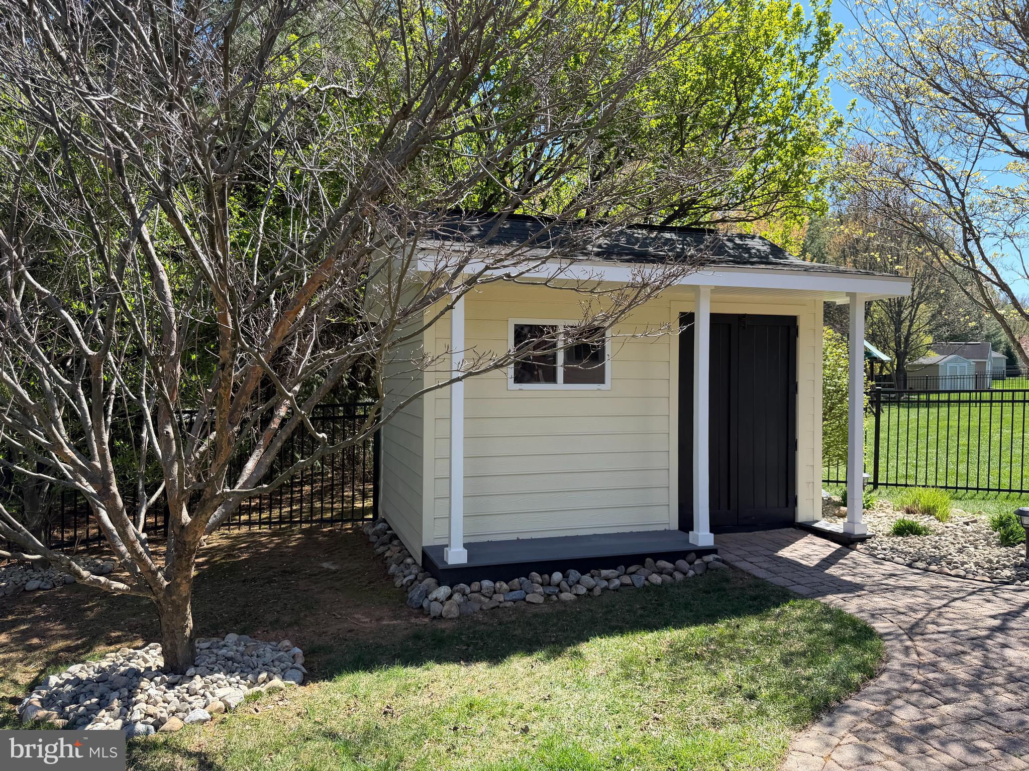 WOODSYDE ESTATES - Residential