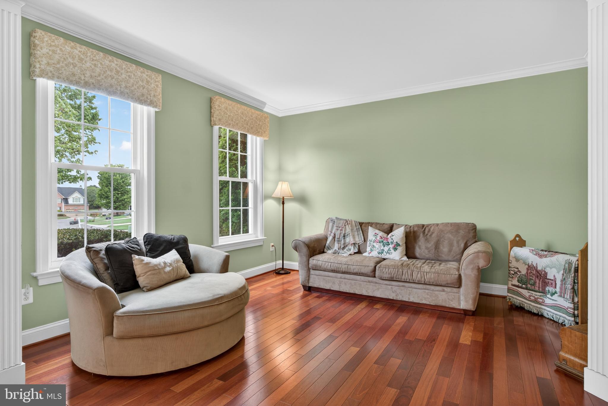WOODSYDE ESTATES - Residential