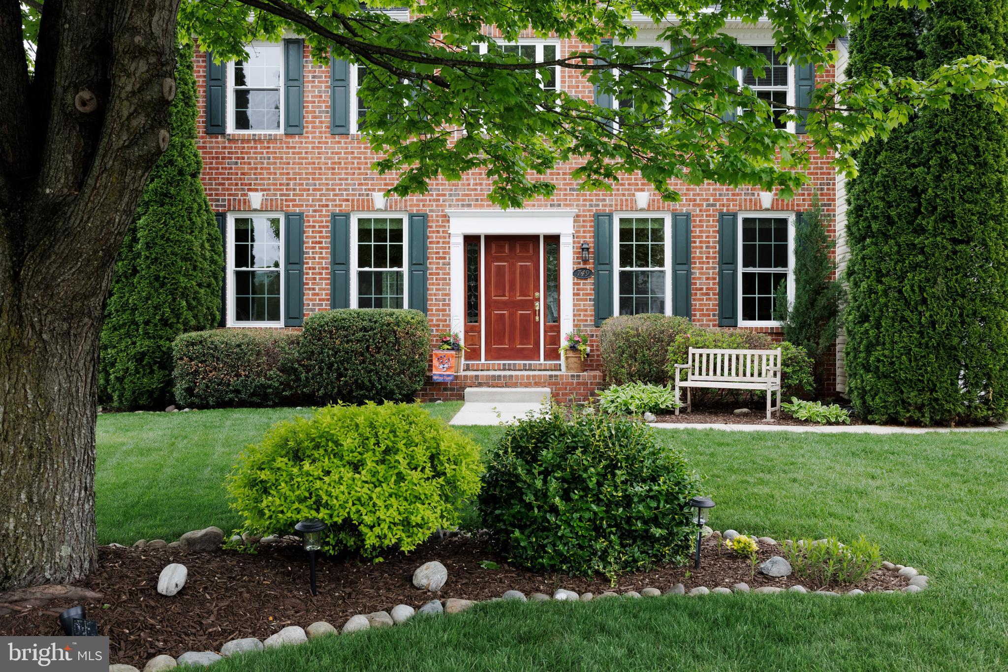 749 RUSTLING LEAF COURT