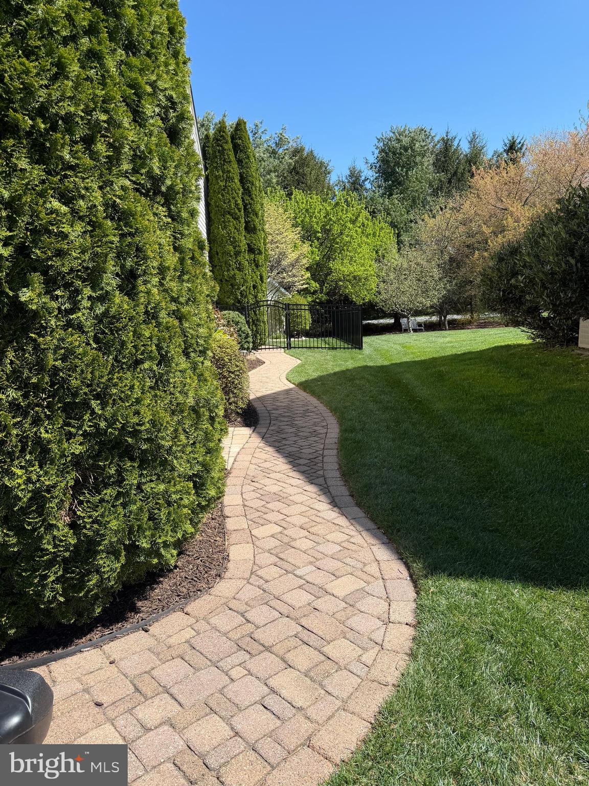 WOODSYDE ESTATES - Residential