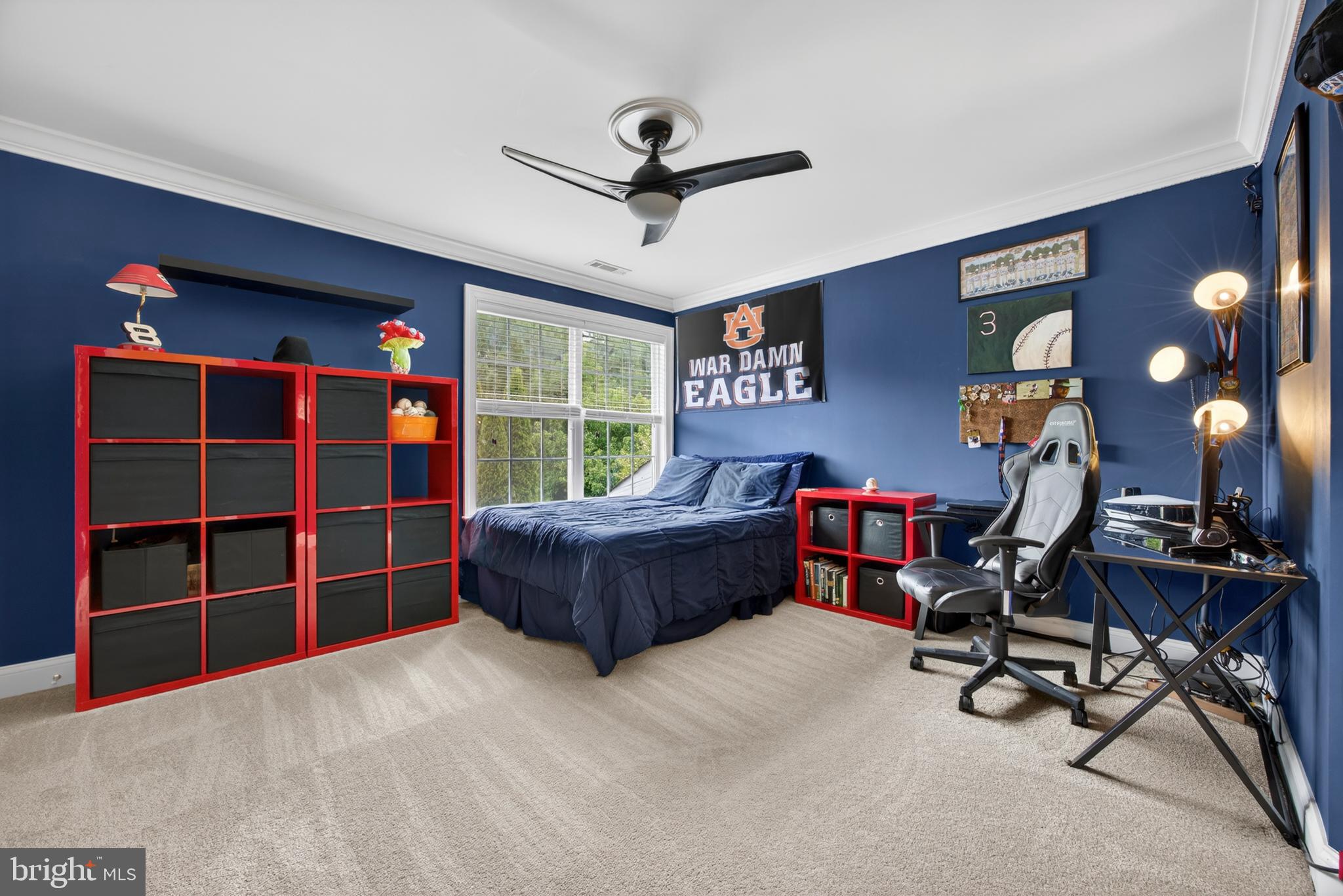 WOODSYDE ESTATES - Residential