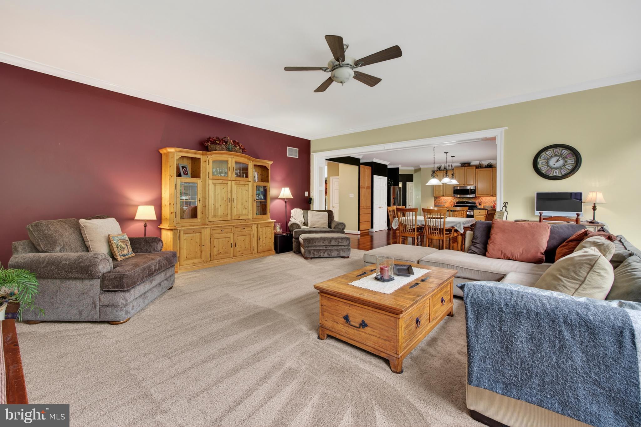 WOODSYDE ESTATES - Residential