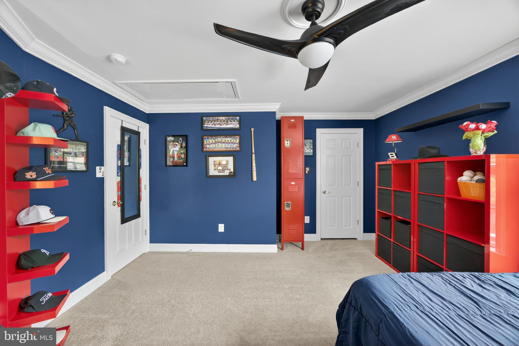 WOODSYDE ESTATES - Residential