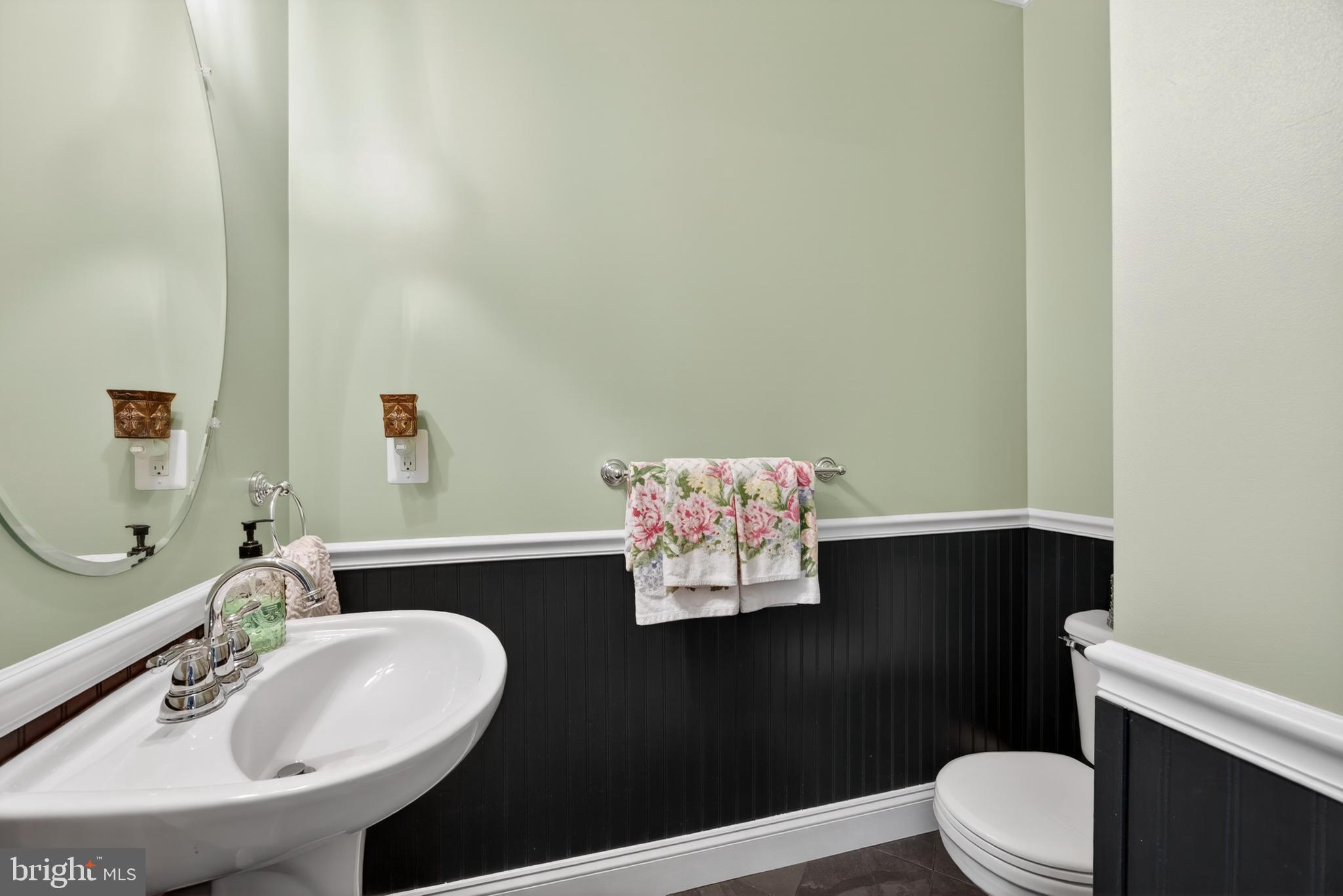 WOODSYDE ESTATES - Residential