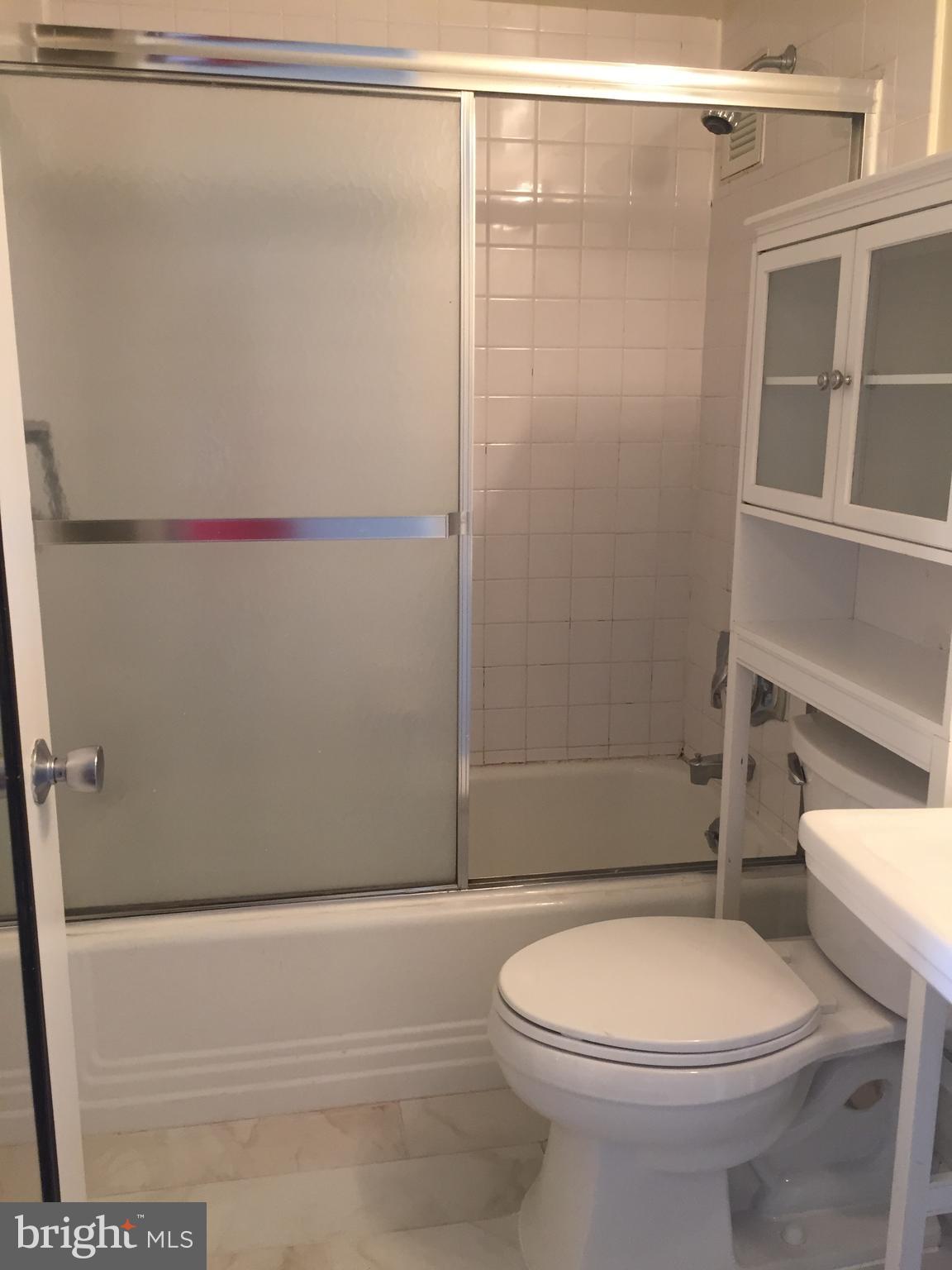 SOCIETY HILL - Residential Lease