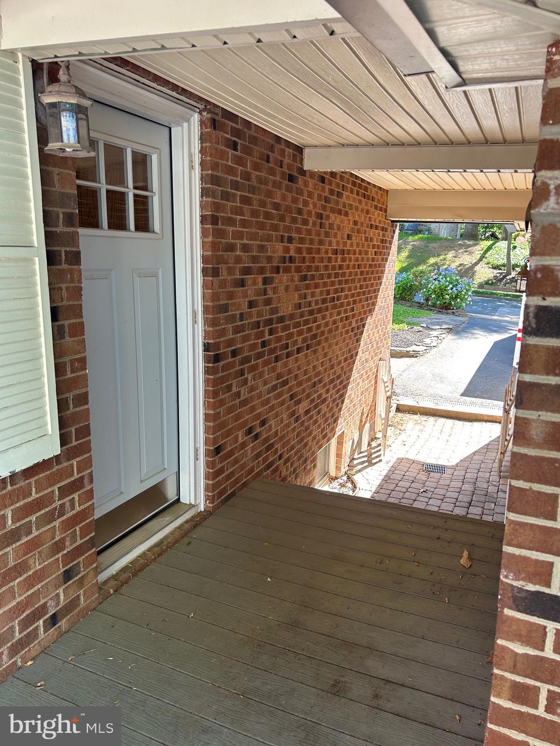 16211 SUNNY KNOLL DRIVE