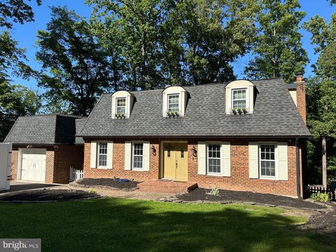 16211 SUNNY KNOLL DRIVE DUMFRIES VA 22025