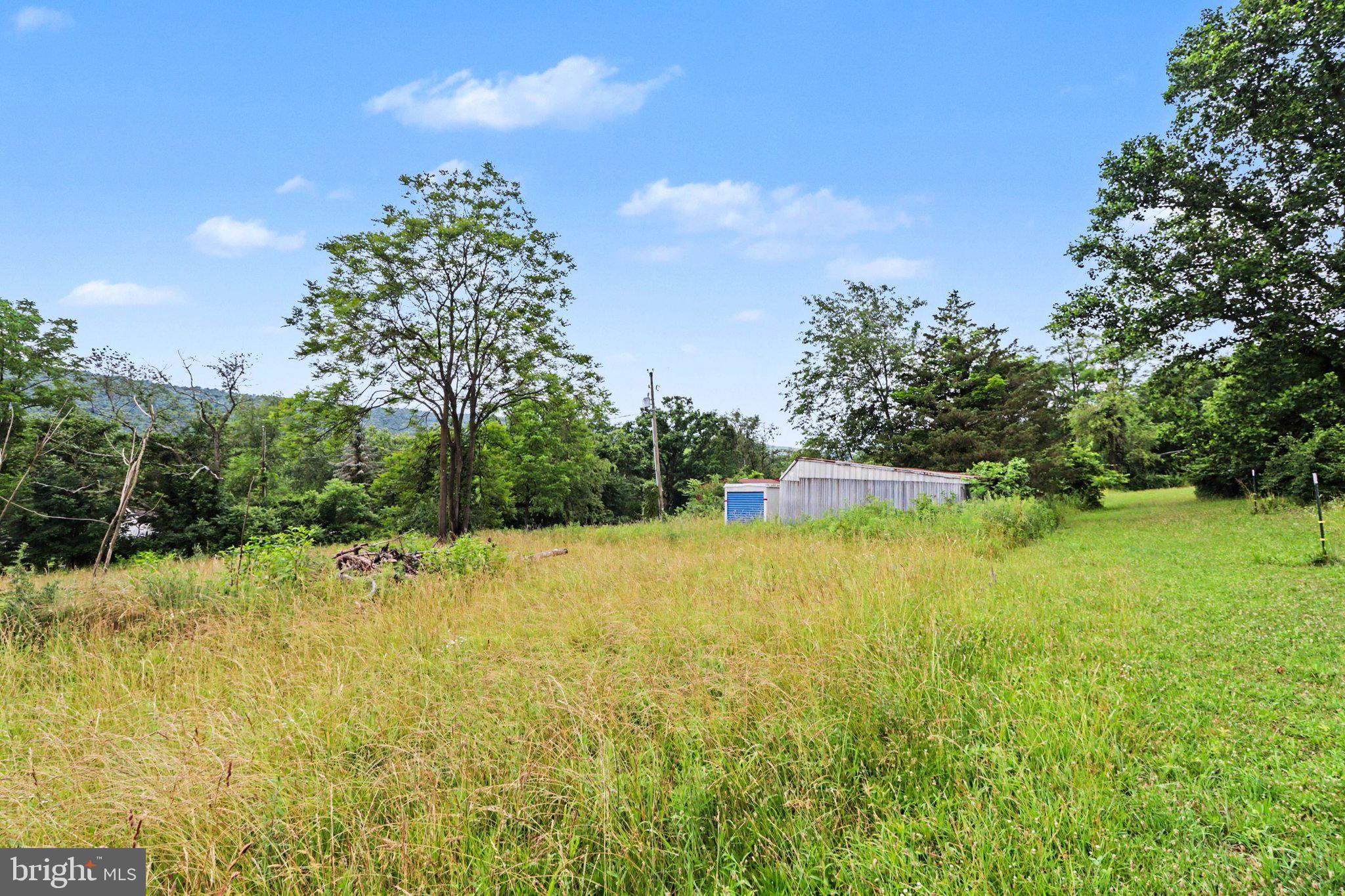 105 HUNTERS CHURCH RD