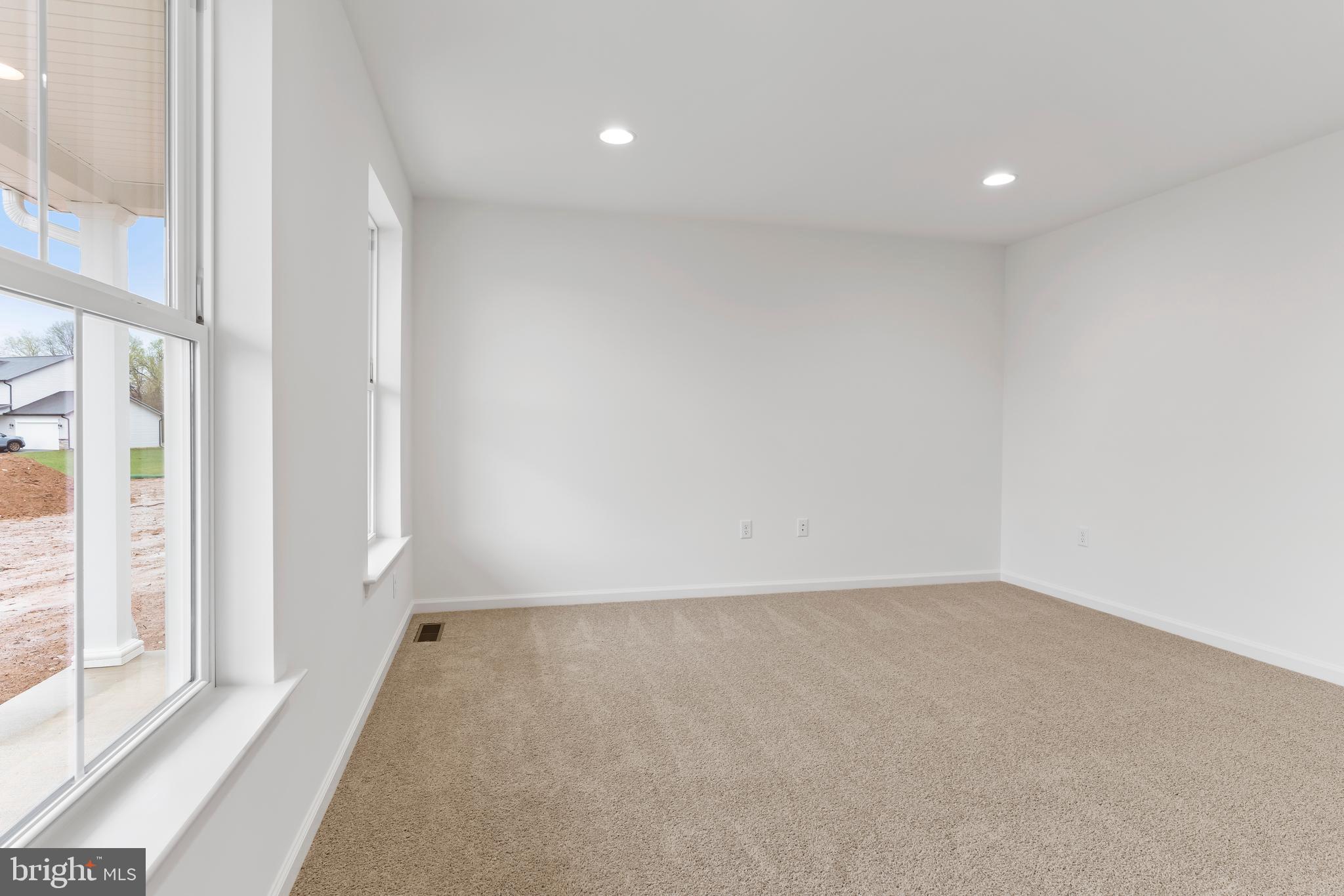 FARMINGTON - Residential