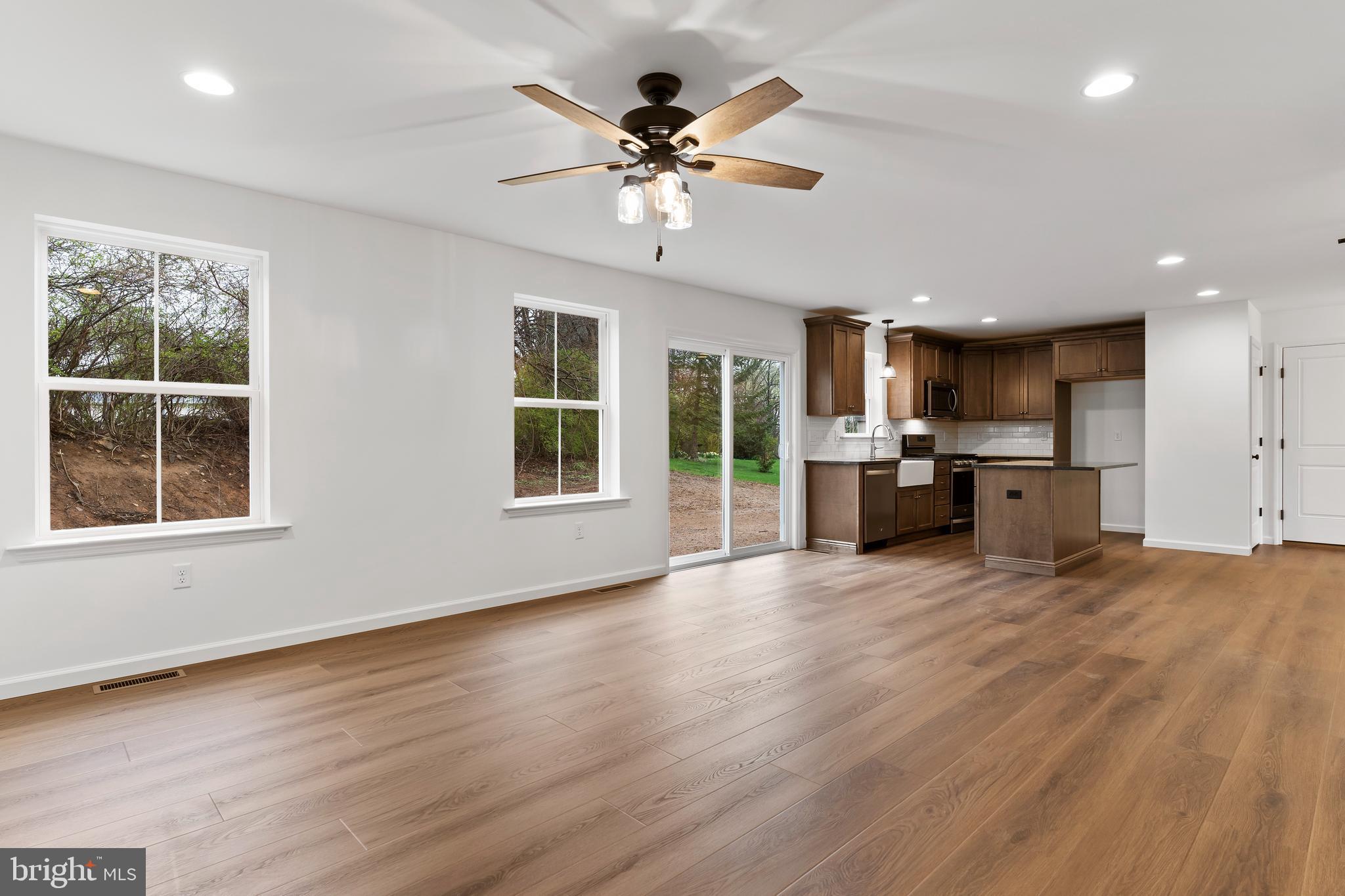 FARMINGTON - Residential