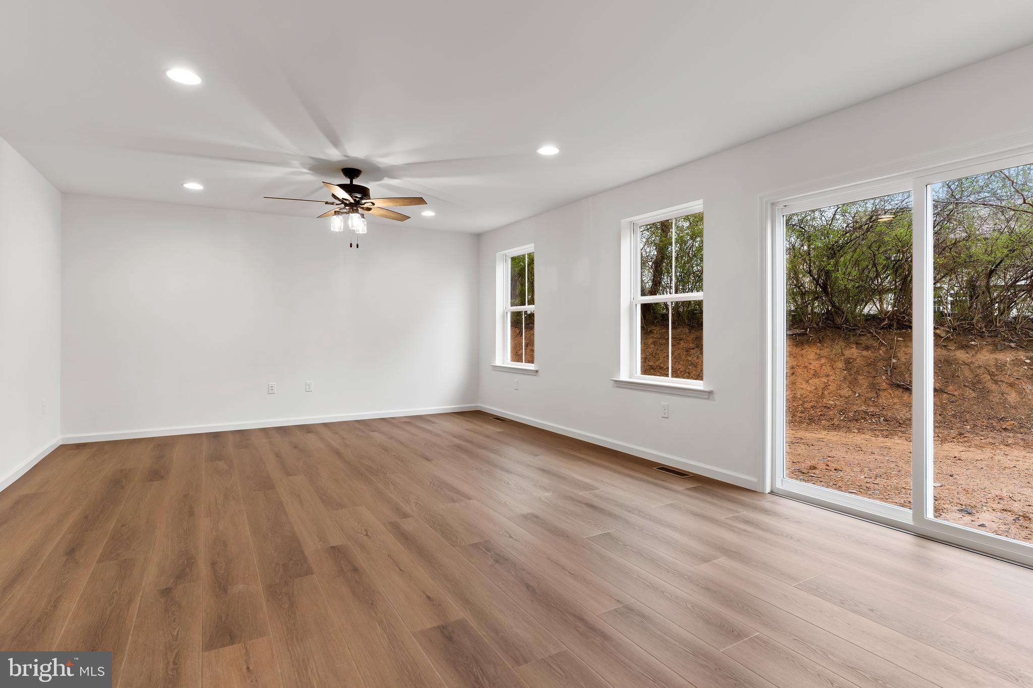 FARMINGTON - Residential