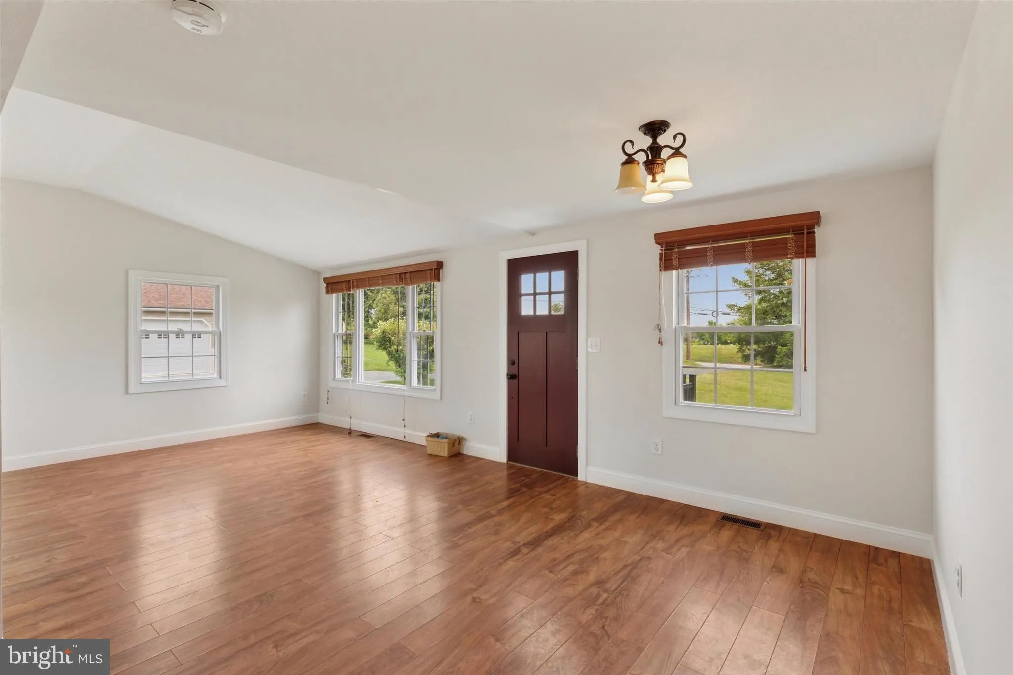 Coatesville, Pennsylvania 19320, United States, 3 Bedrooms Bedrooms, ,2 BathroomsBathrooms,Residential,Contingent,144080