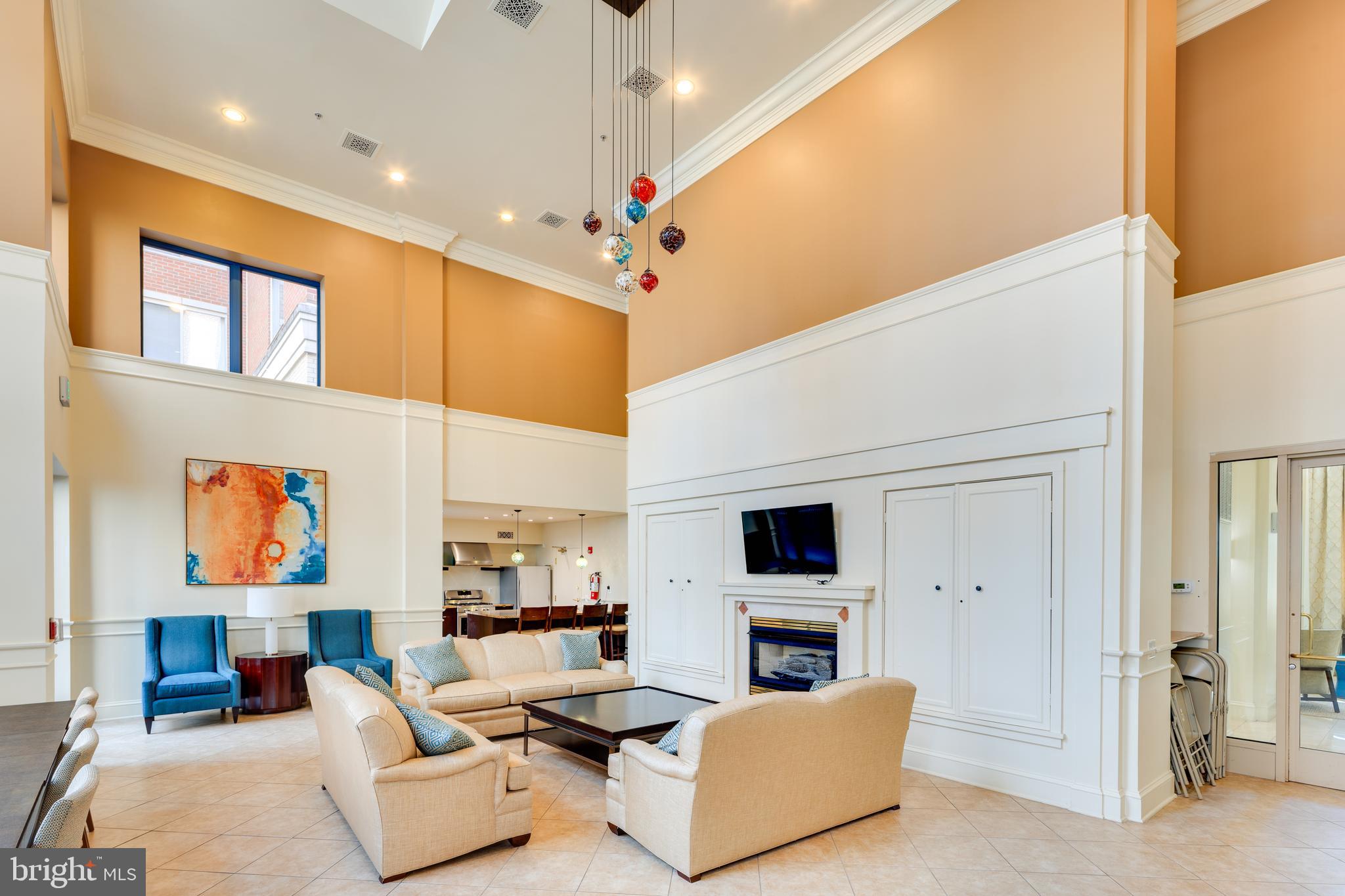 LEXINGTON SQUARE - Residential Lease