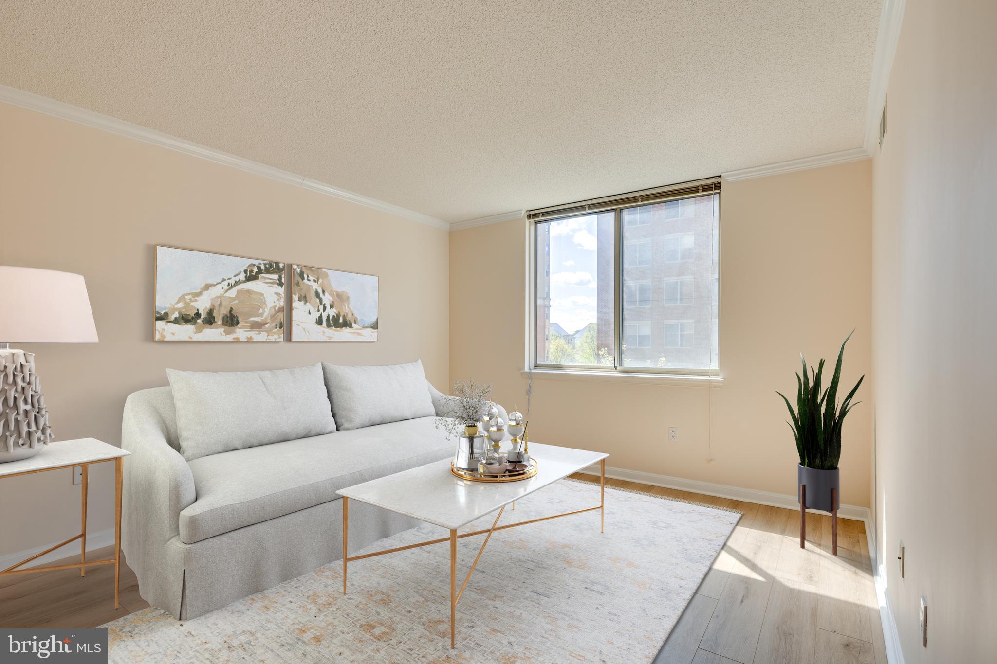 LEXINGTON SQUARE - Residential Lease