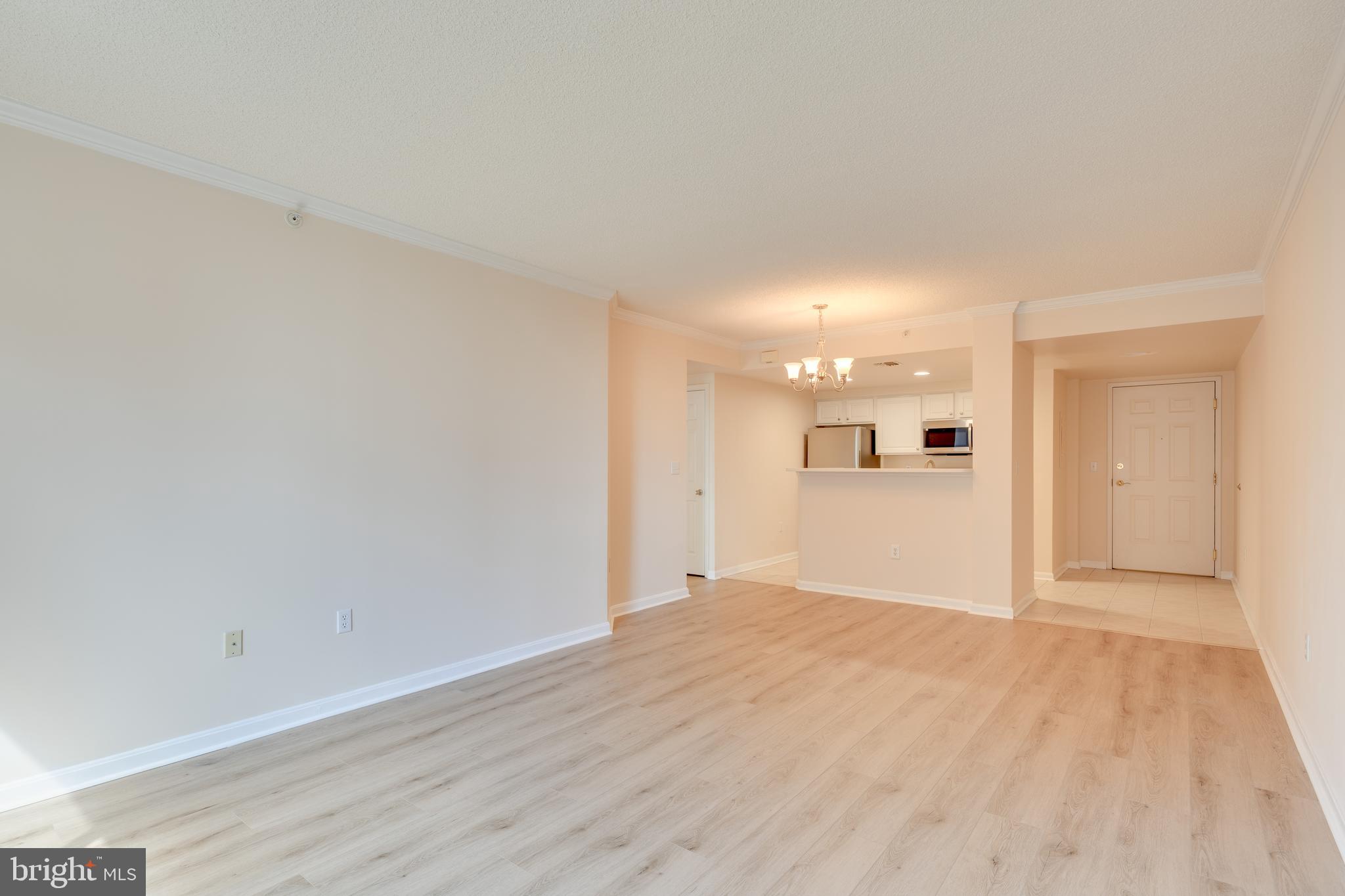 LEXINGTON SQUARE - Residential Lease