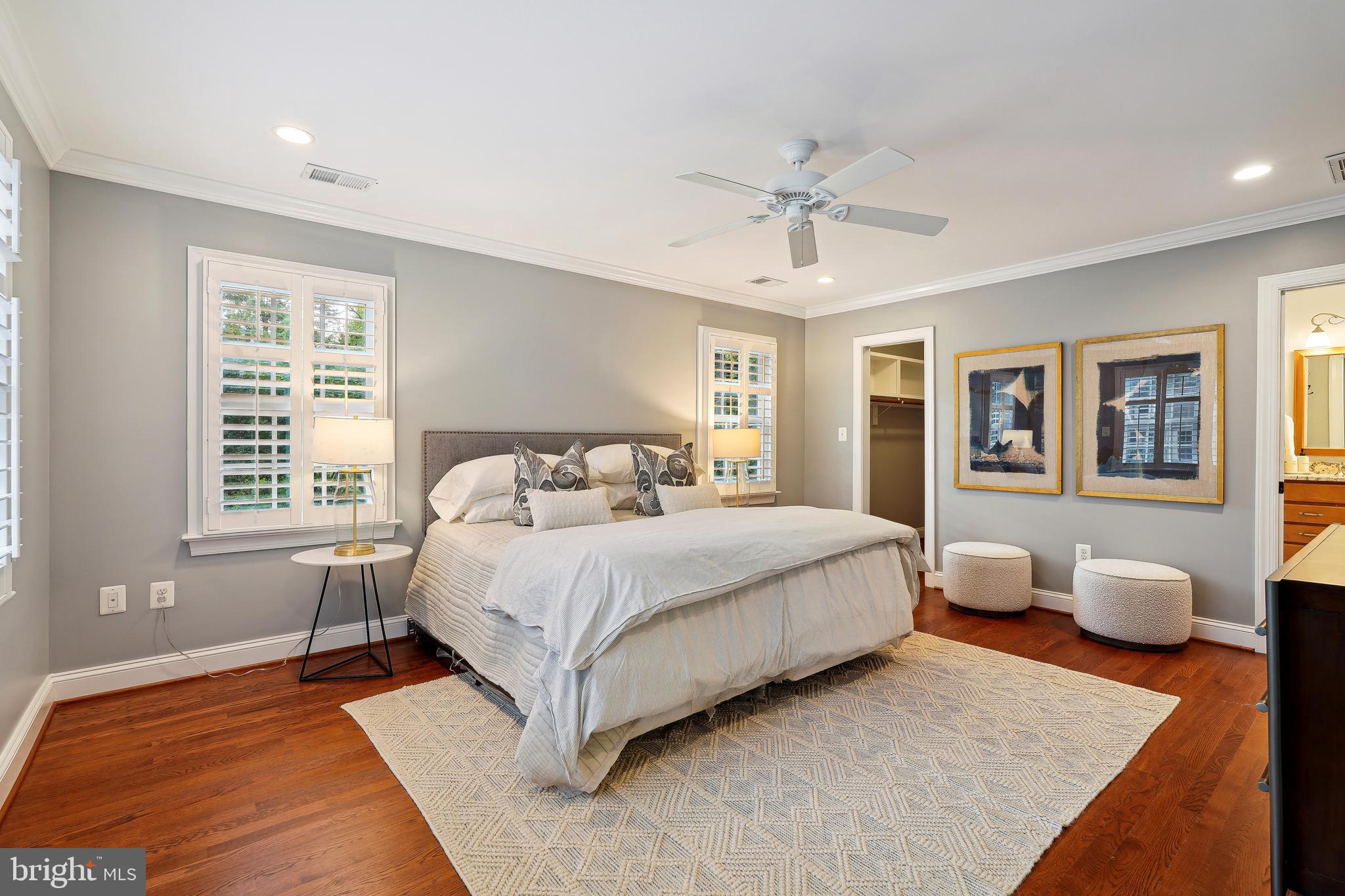 COUNTRY CLUB - Residential