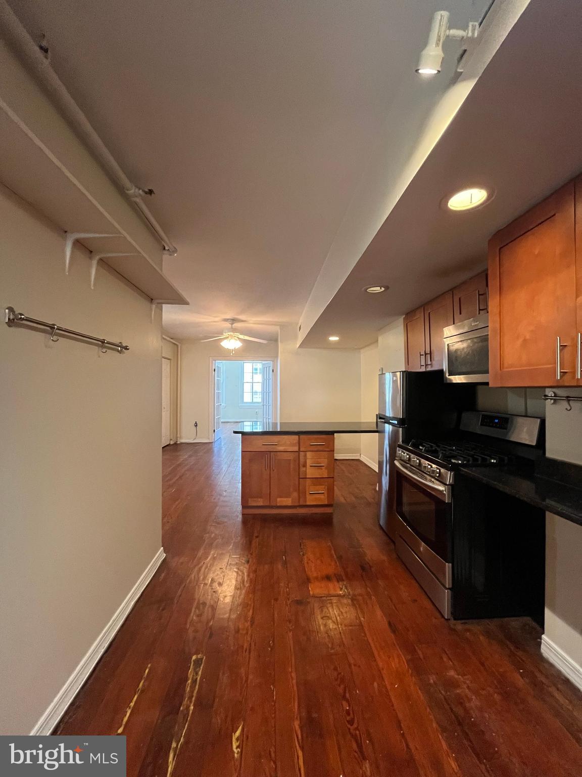 OLD CITY - Commercial Sale