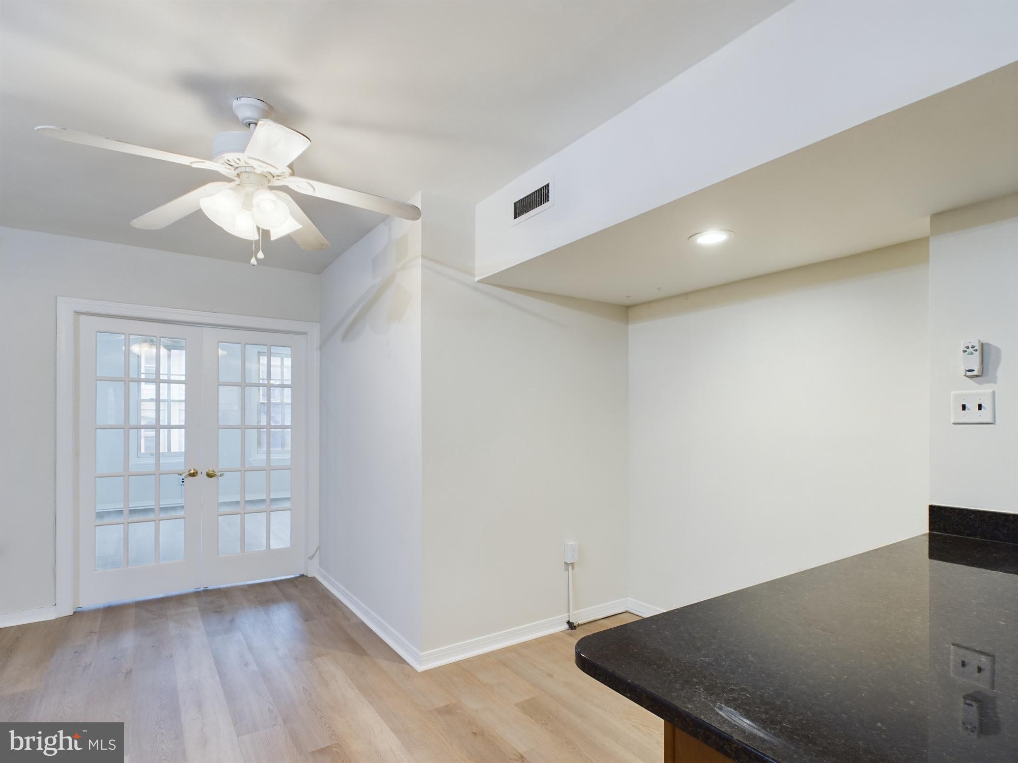 OLD CITY - Commercial Sale