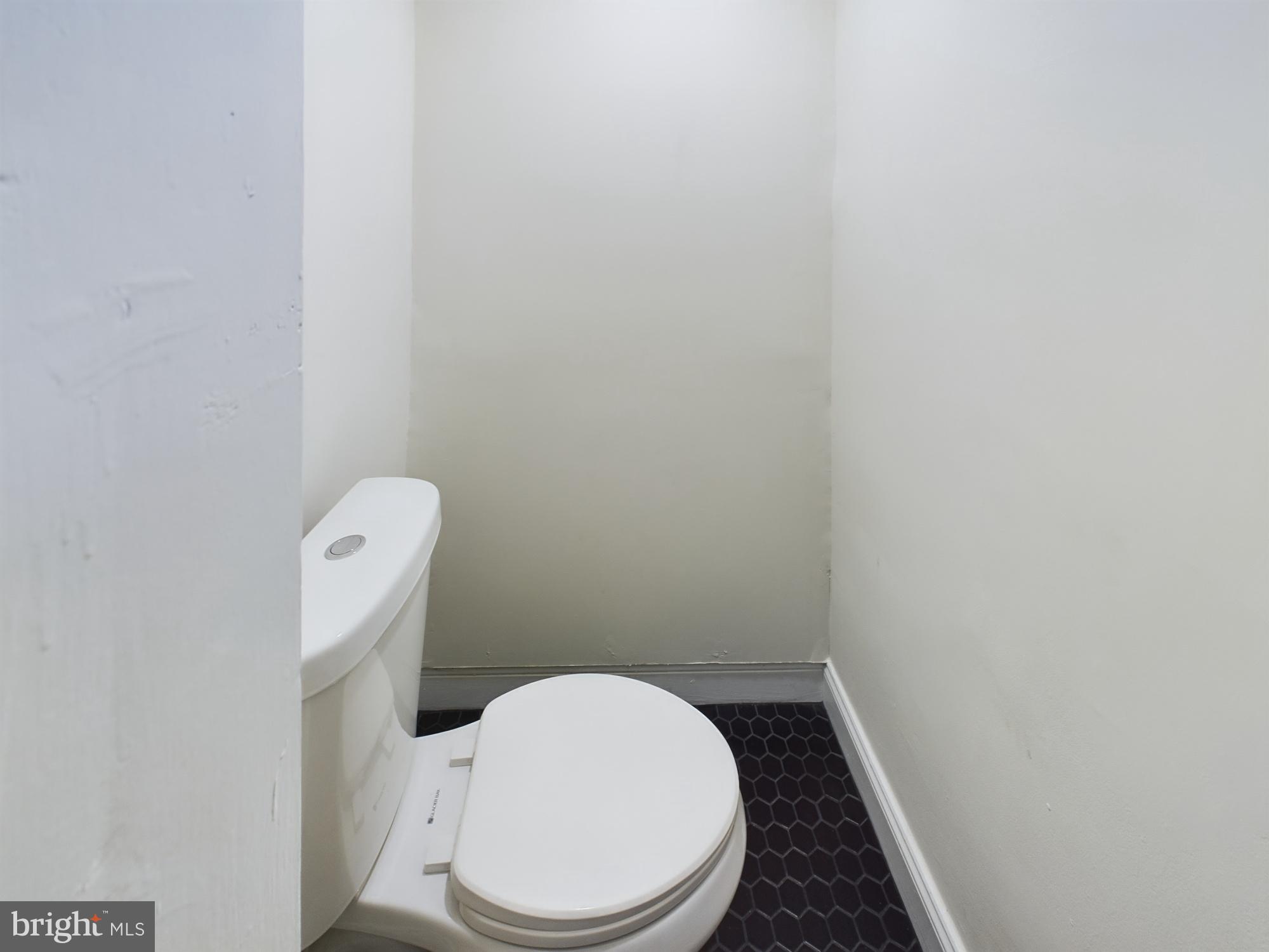 OLD CITY - Commercial Sale