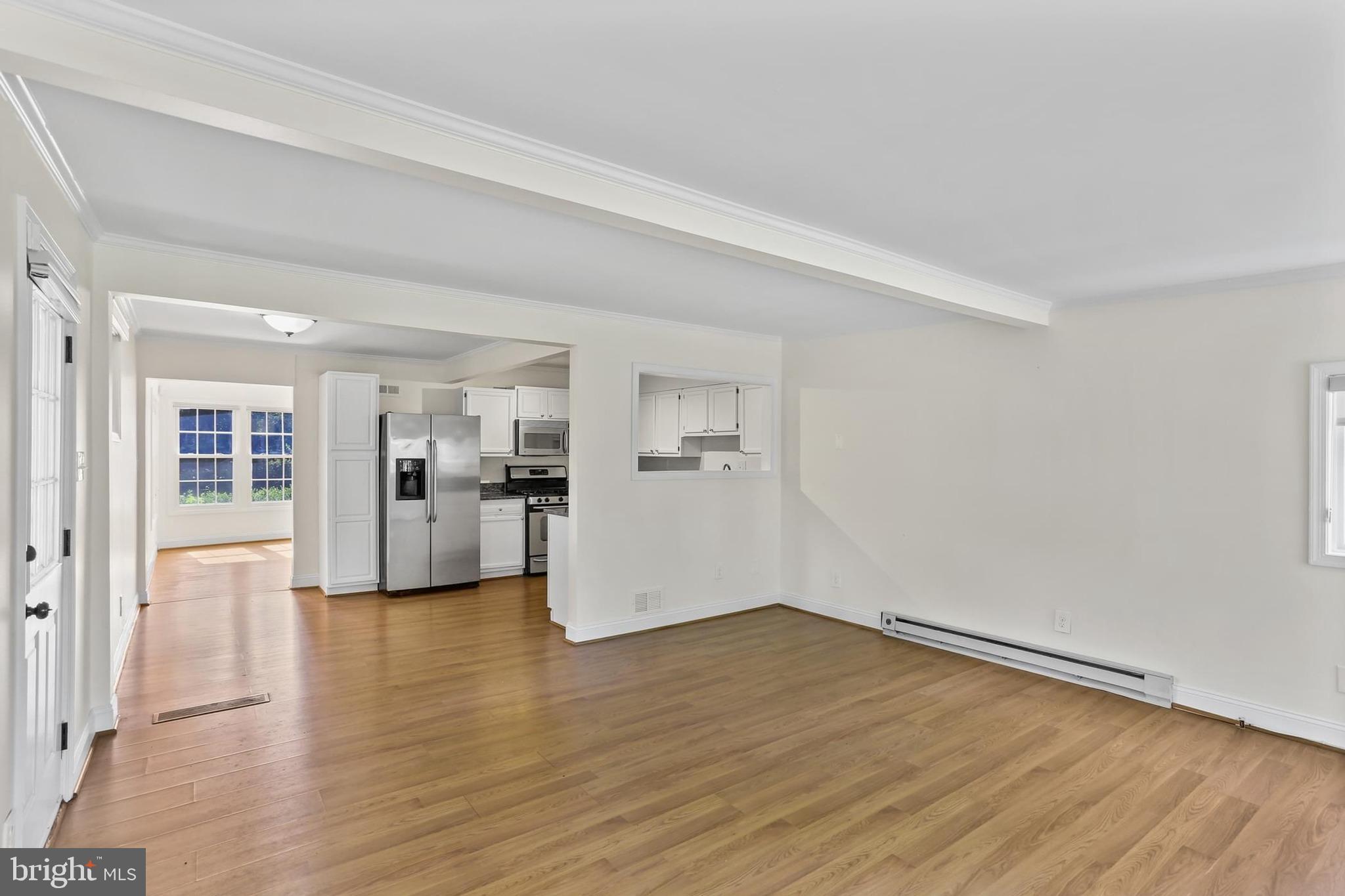 SILVER SPRING - Residential Lease