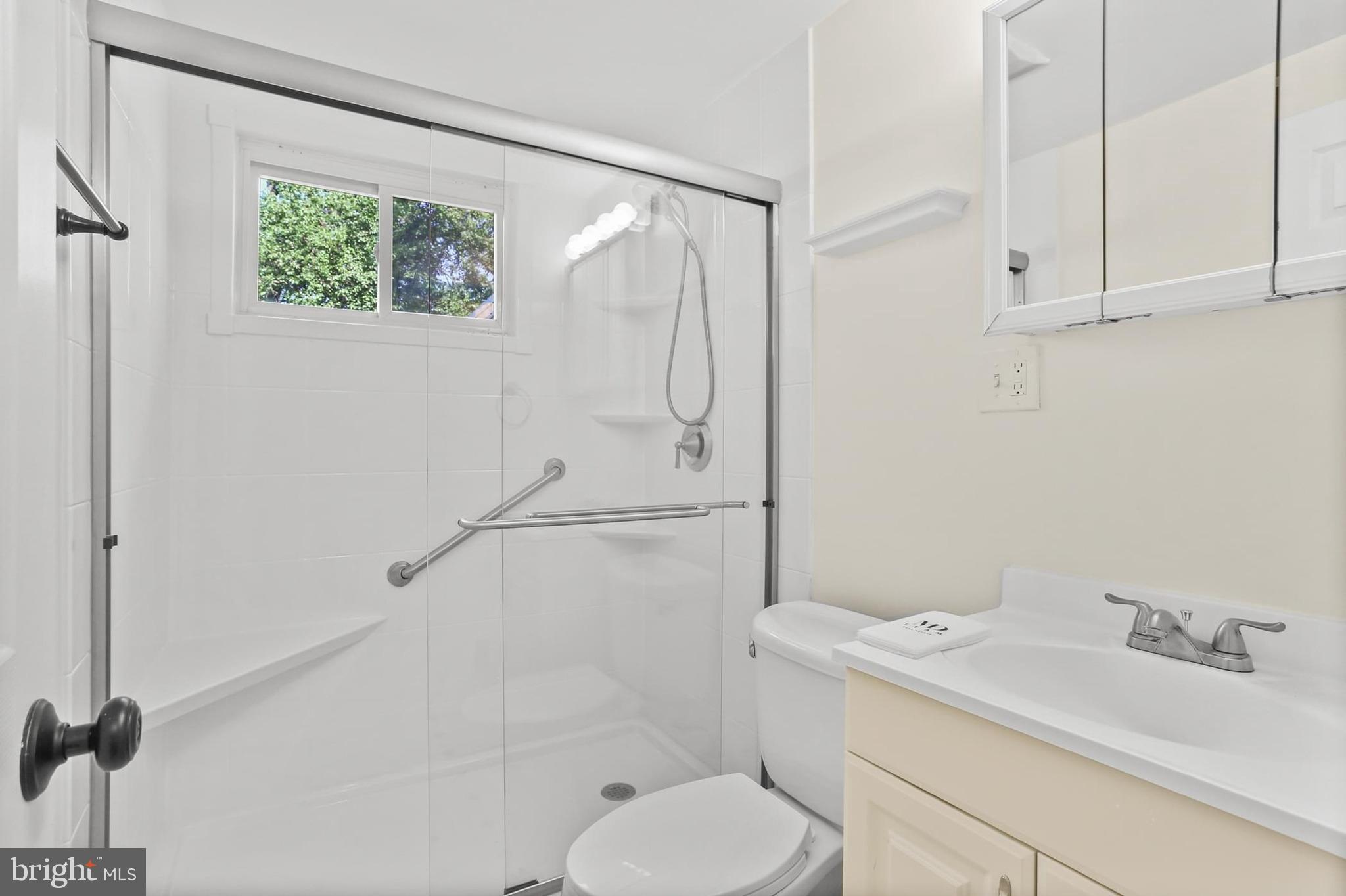 SILVER SPRING - Residential Lease