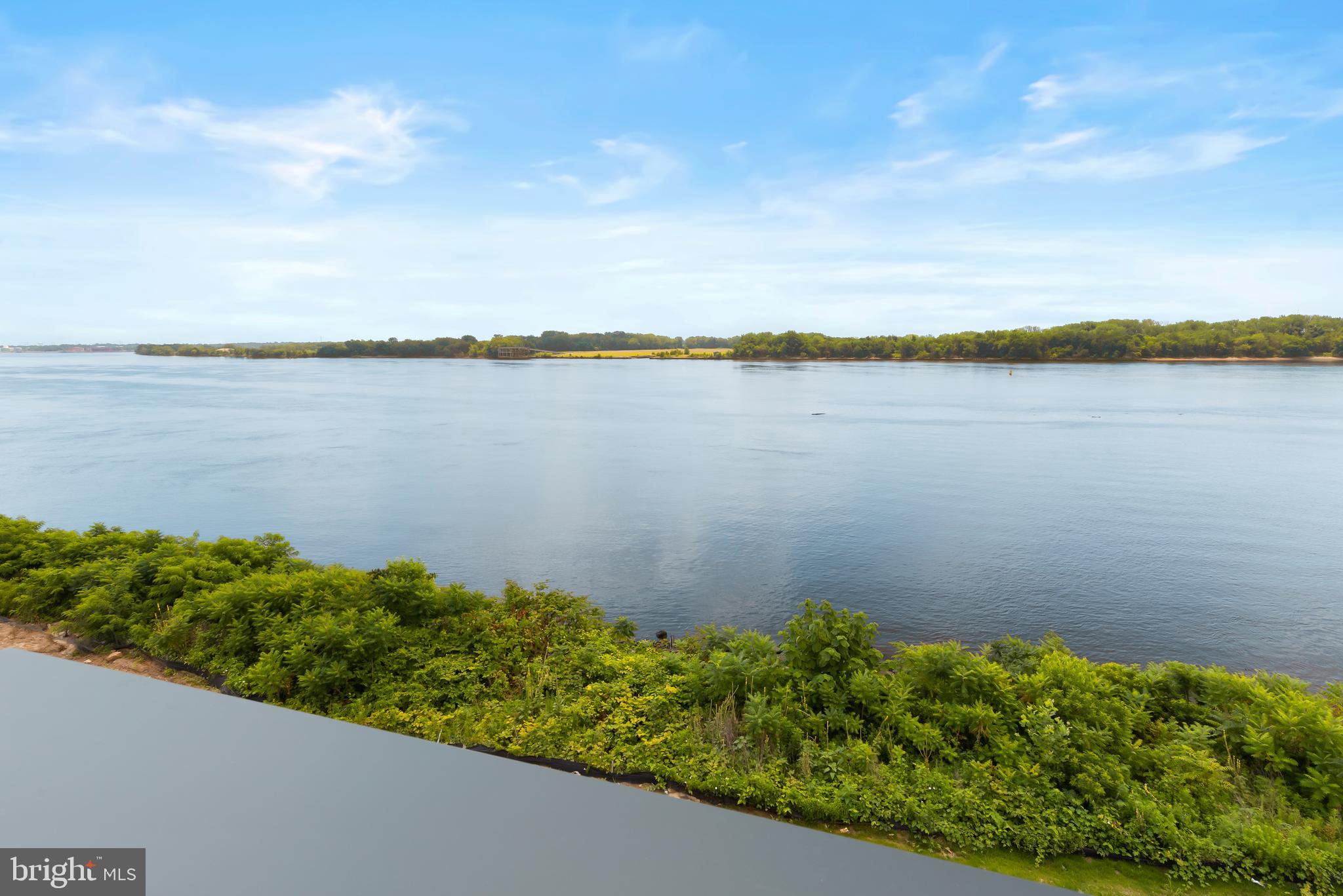 NORTHBANK - Residential